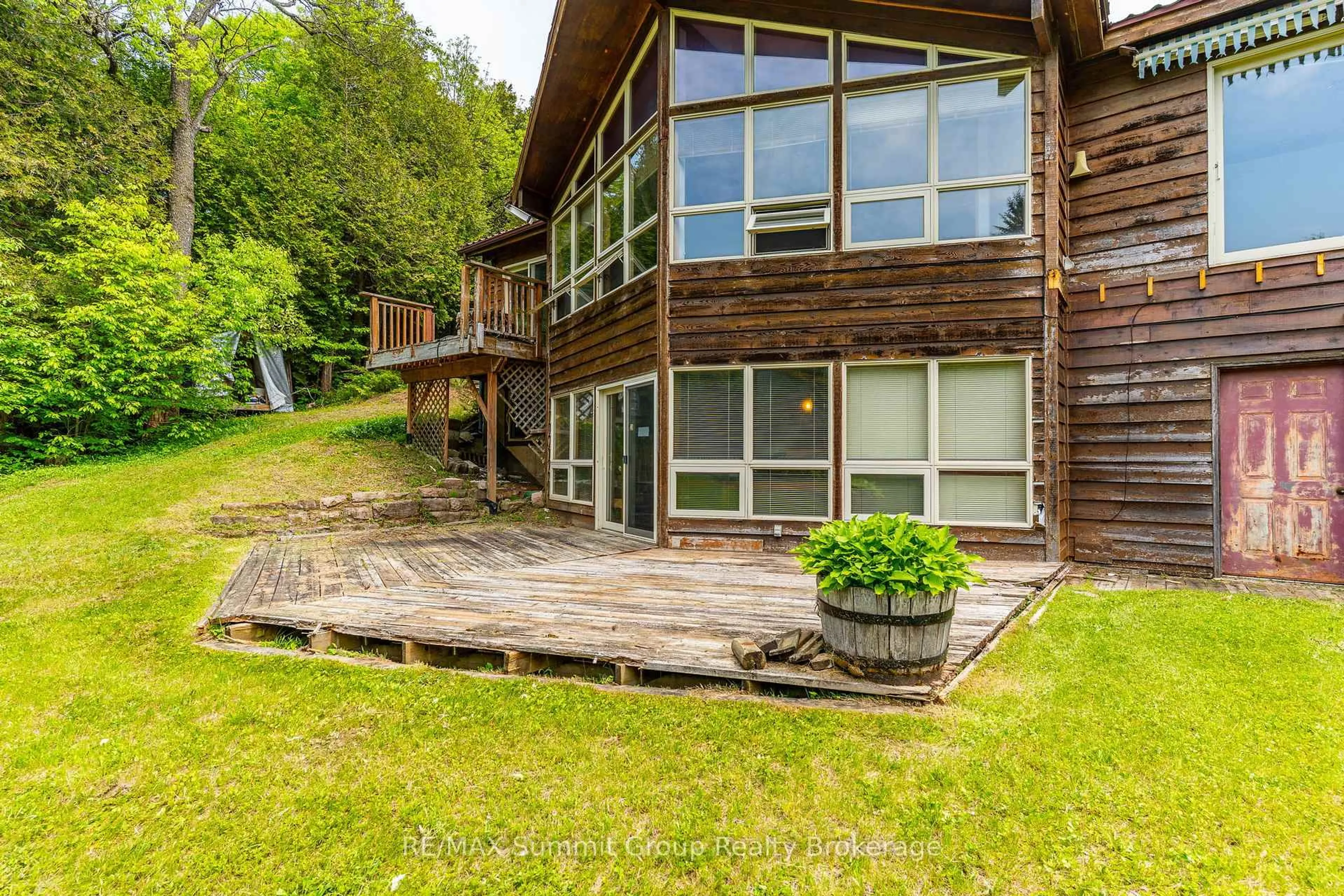 A pic from outside/outdoor area/front of a property/back of a property/a pic from drone, water/lake/river/ocean view for 633476 Artemesia-Glenelg Townline, West Grey Ontario N0C 1K0