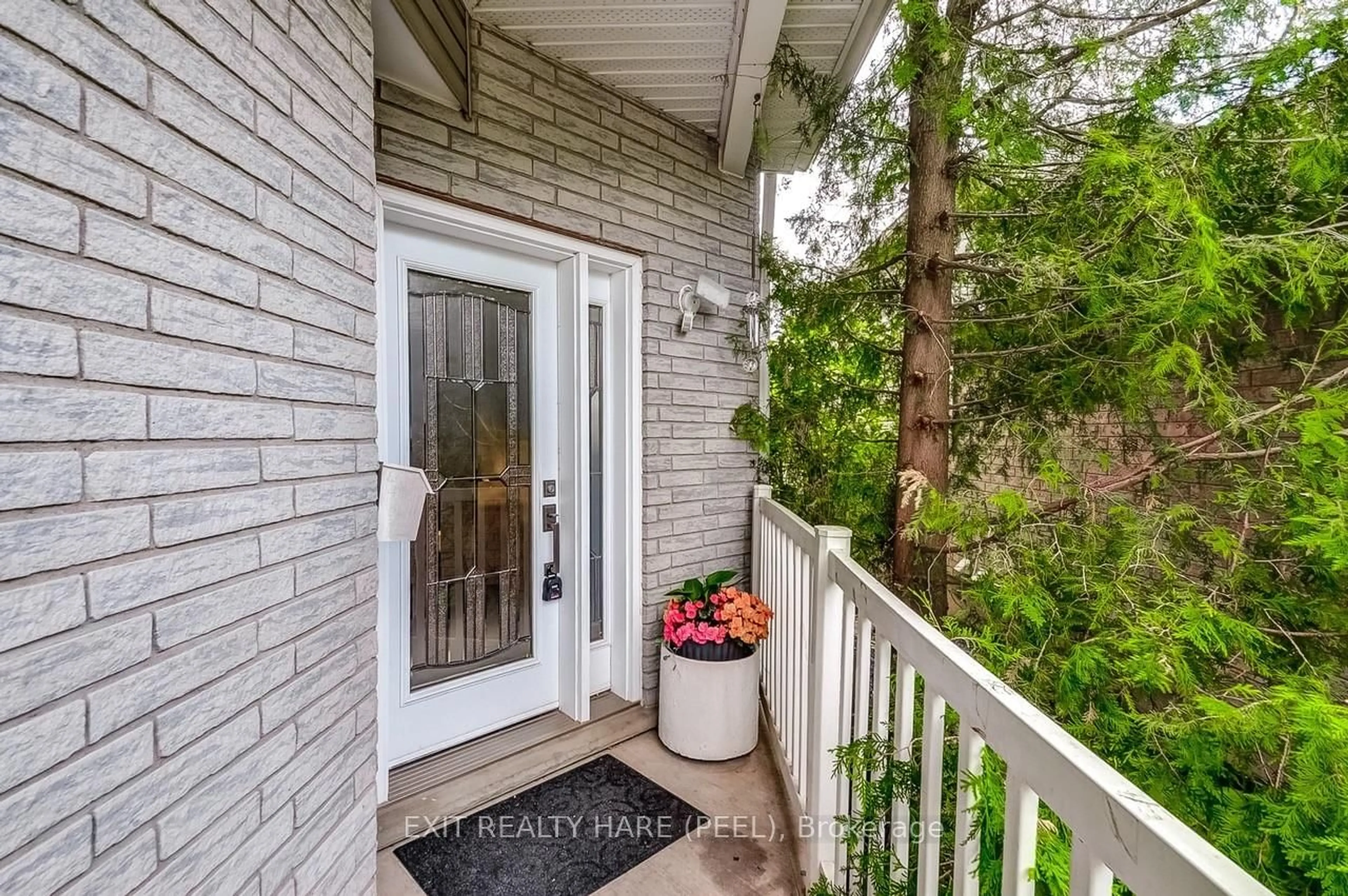 Indoor entryway for 24 O' Connor Lane, Guelph Ontario N1E 7G5