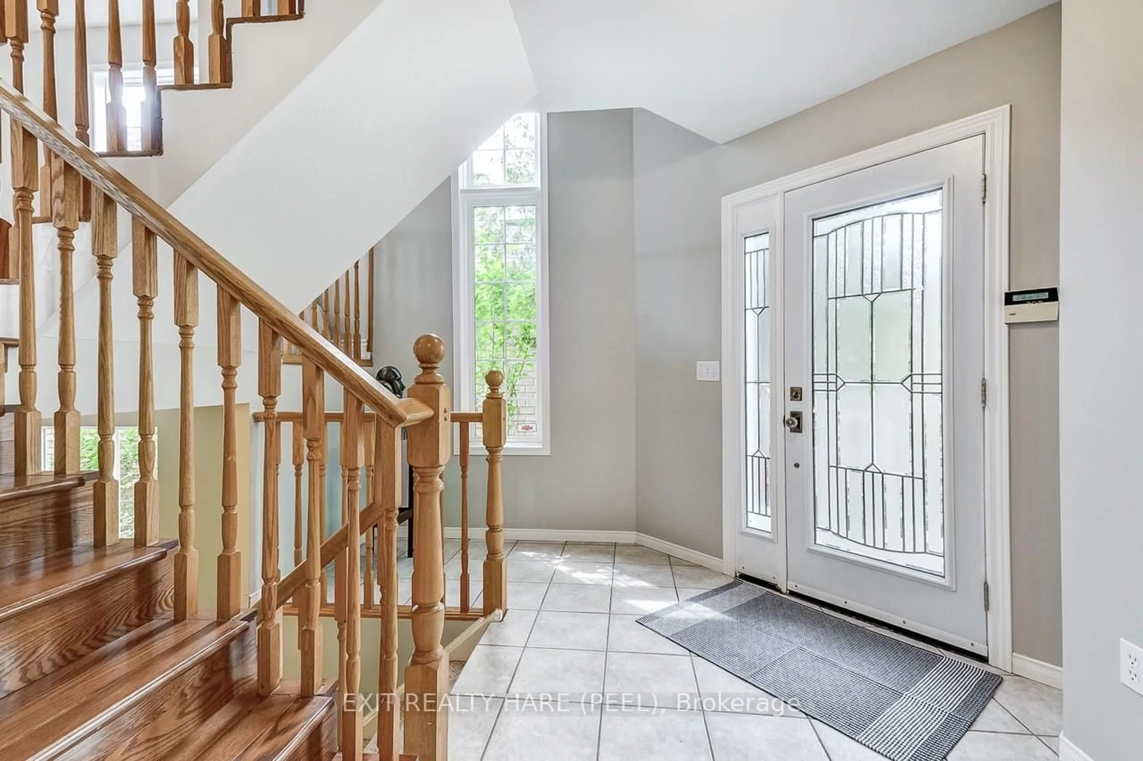 Indoor entryway for 24 O' Connor Lane, Guelph Ontario N1E 7G5