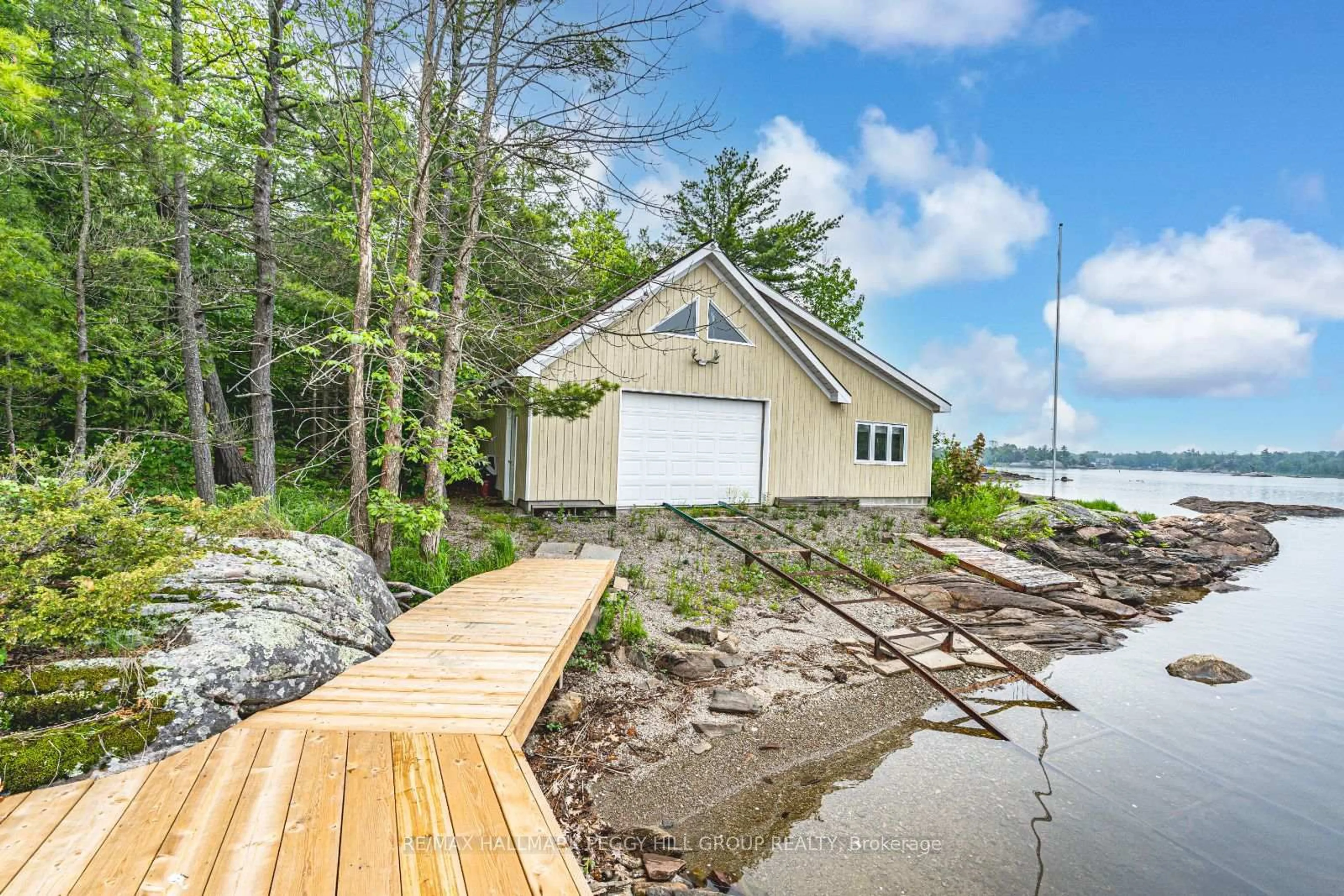 Patio, water/lake/river/ocean view for 2 Island 880, Georgian Bay Ontario L0K 1S0