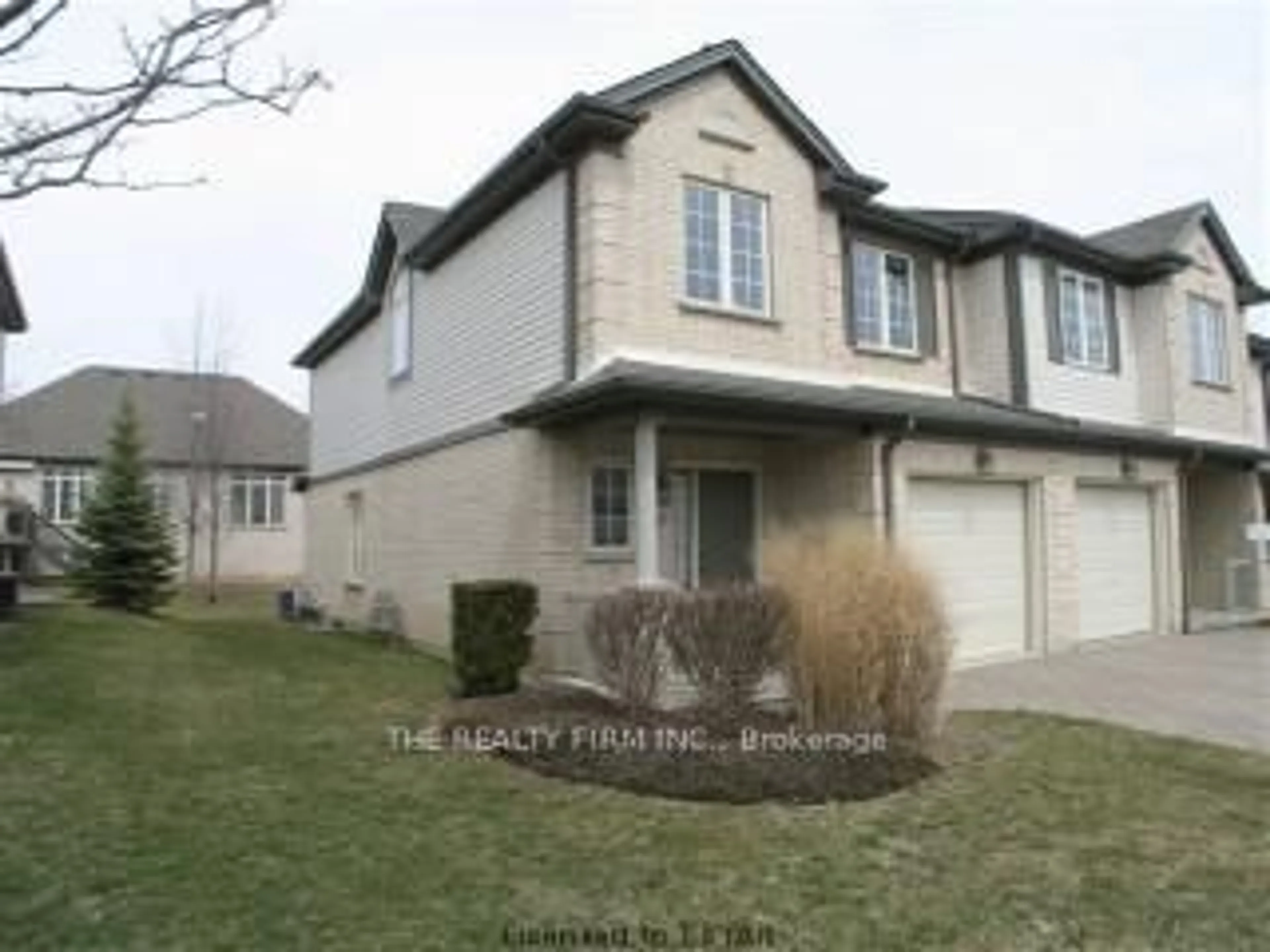 Blurry image for 505 Blue Jay Dr #67, London North Ontario N5X 4K7