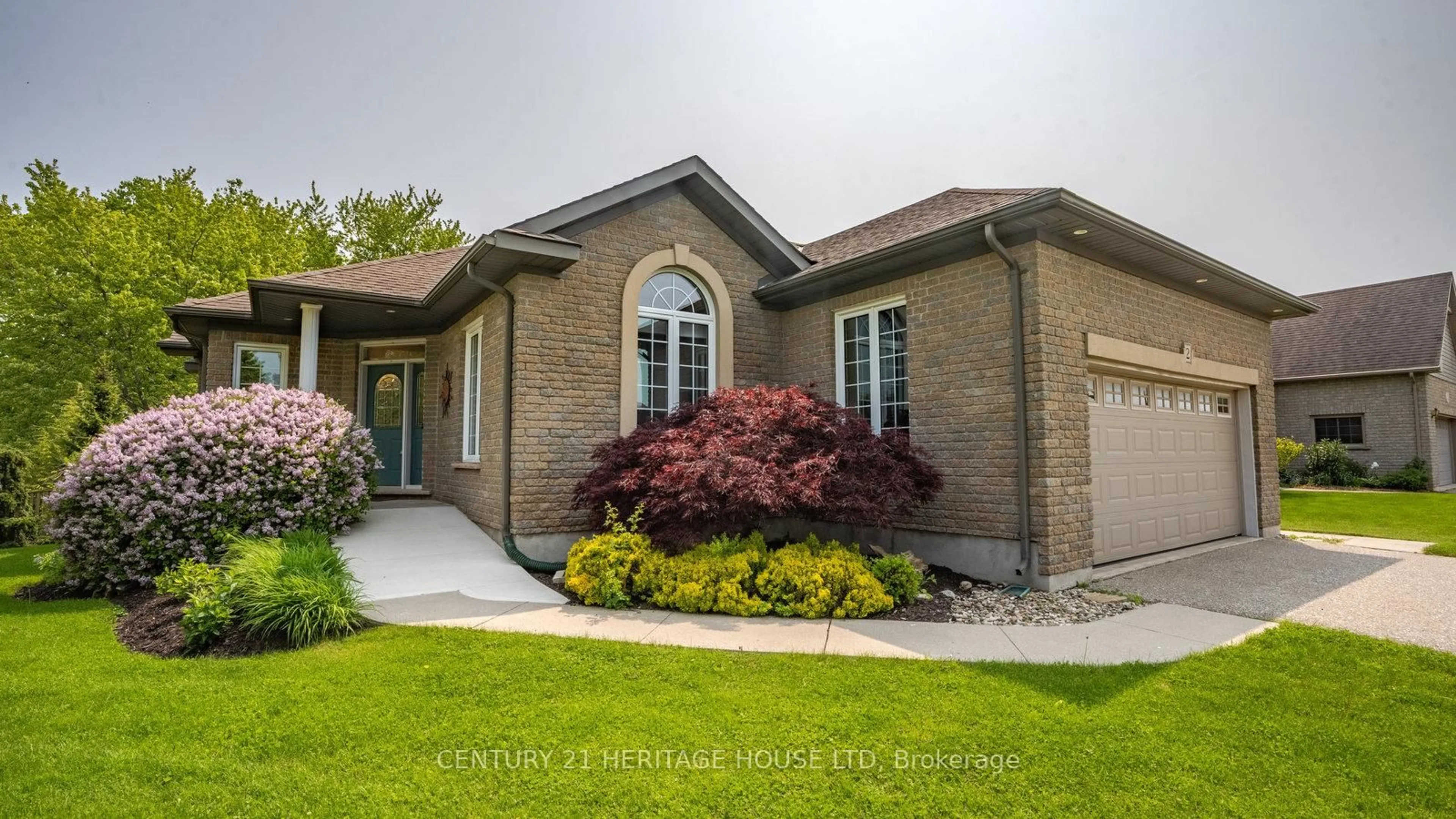 Home with brick exterior material, street for 2 Hunter Dr, Haldimand Ontario N0E 1M0