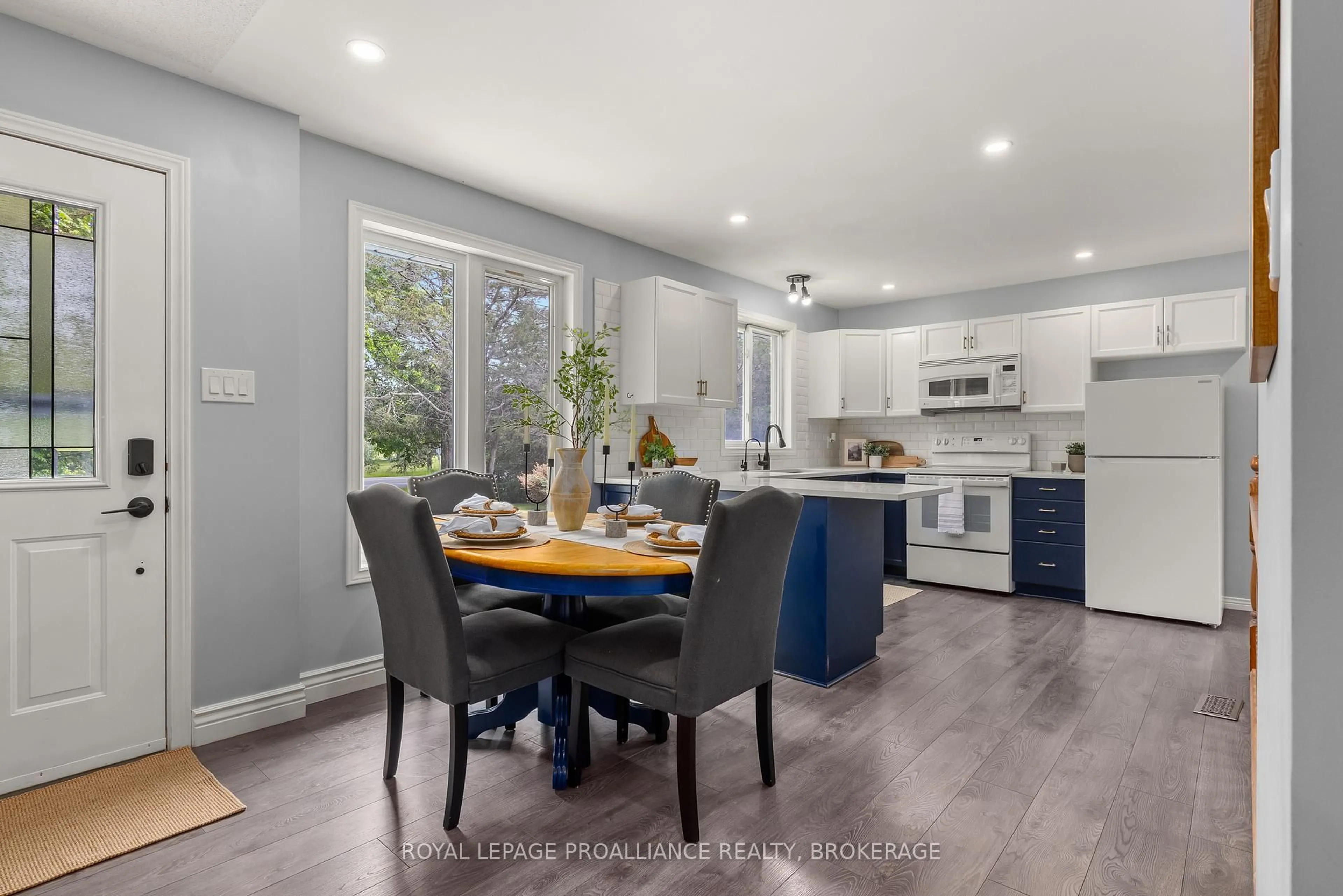 Open concept kitchen, unknown for 1223 County Road 9, Napanee Ontario K7R 3K8