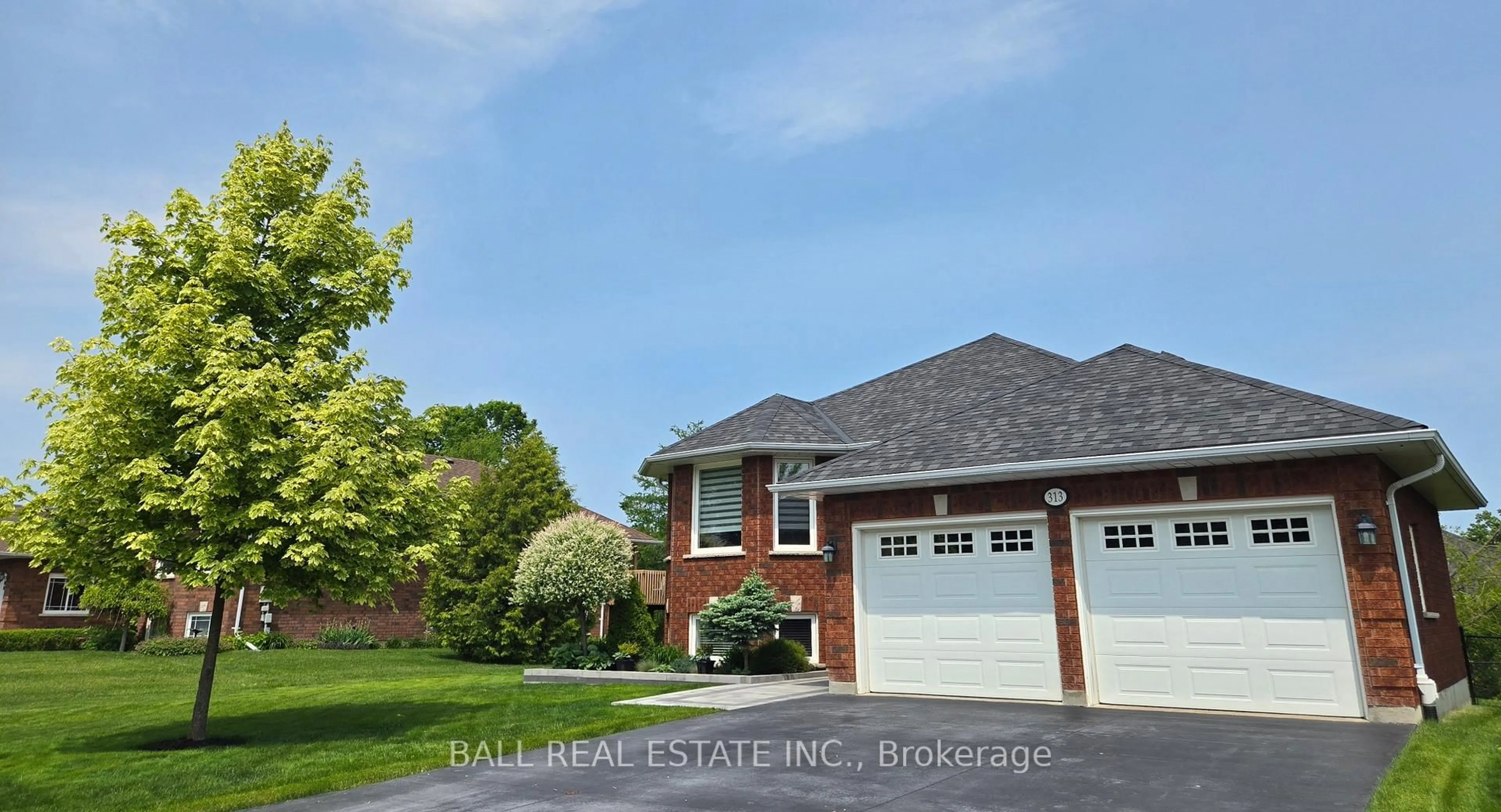 Home with brick exterior material, street for 313 Woodward Ave, Peterborough North Ontario K9L 1K2