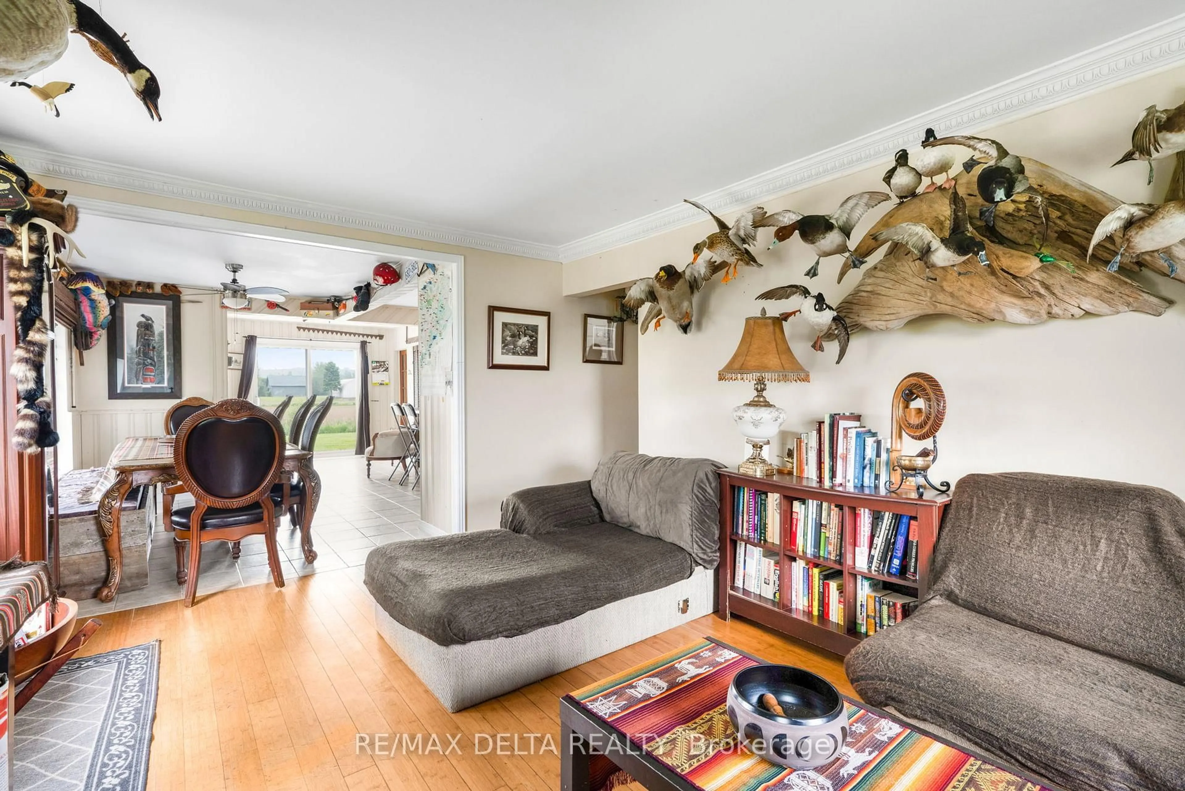 Living room with furniture, unknown for 4062 Drouin Rd, Clarence-Rockland Ontario K0A 1E0