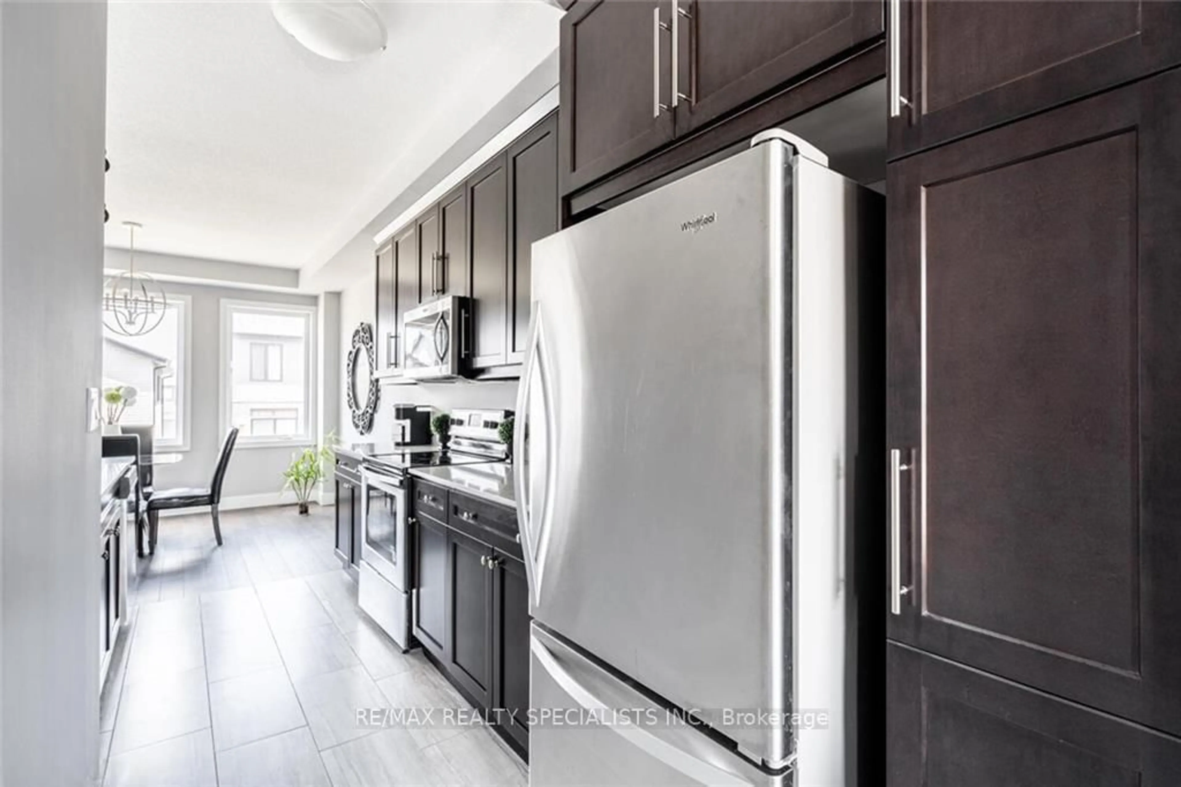 Contemporary kitchen, unknown for 1960 Dalmagarry Rd #178, London North Ontario M5V 3V6