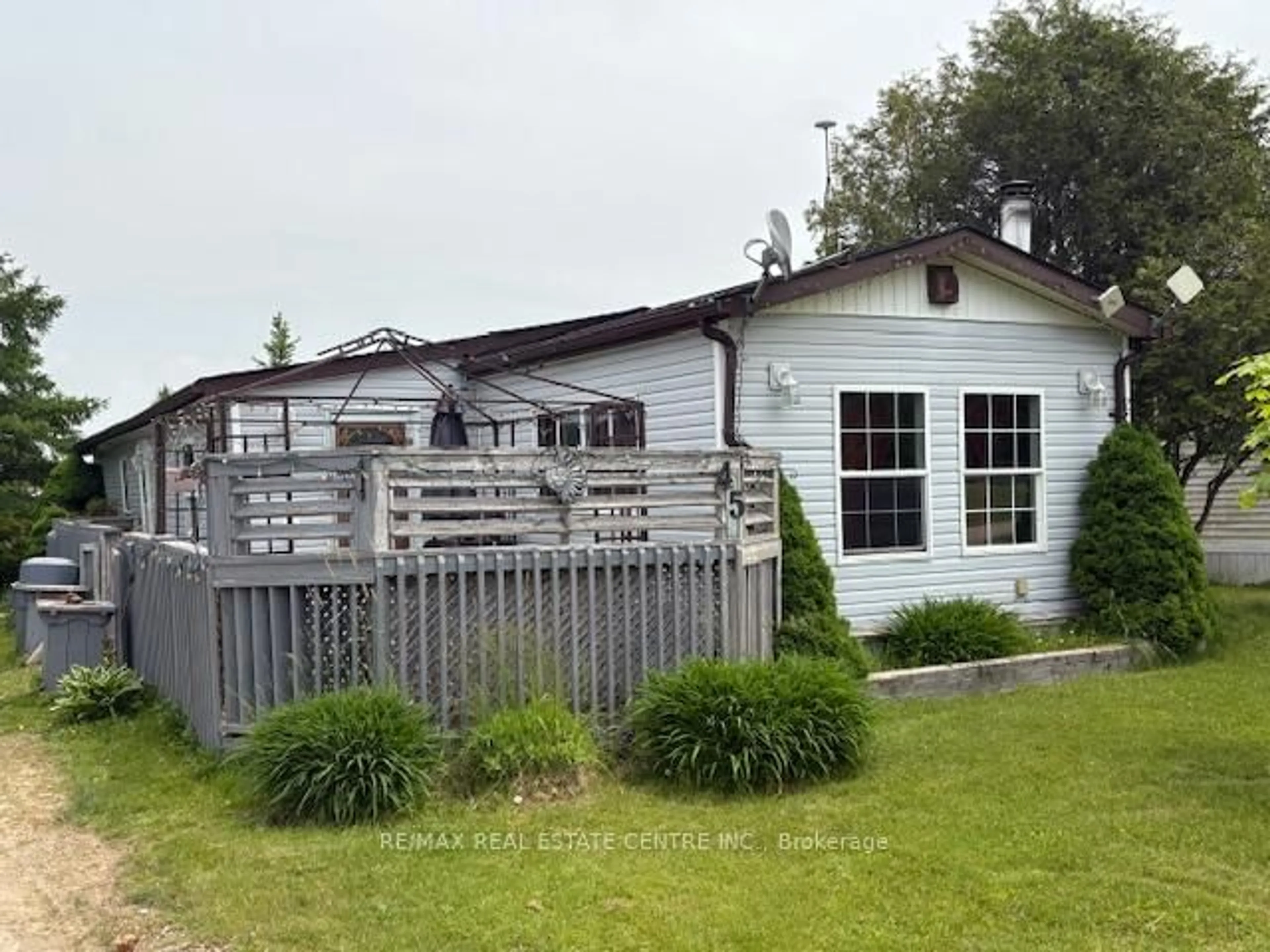 Unknown for 45 Maple Grove Village Rd, Southgate Ontario N0C 1B0