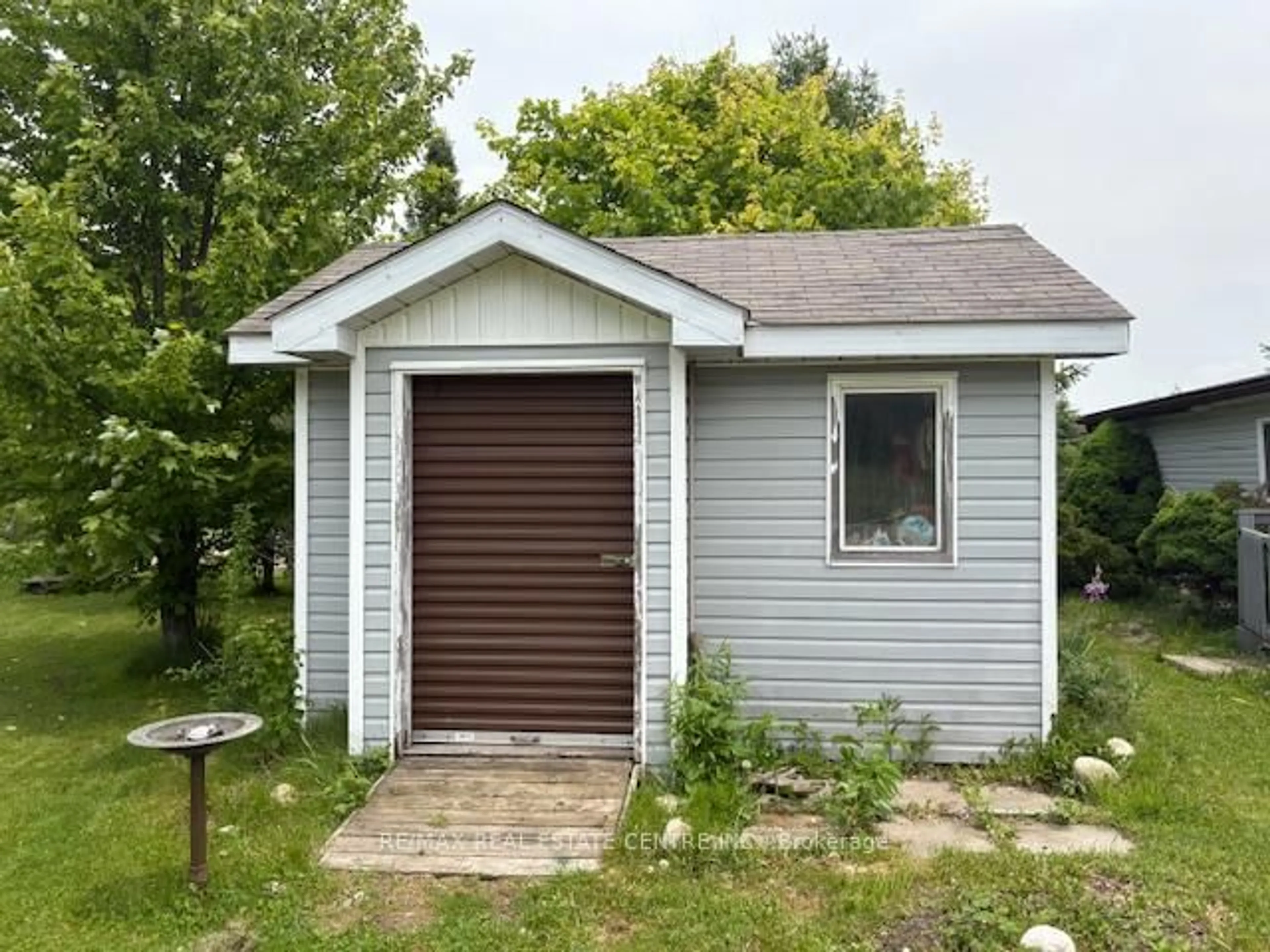 Shed for 45 Maple Grove Village Rd, Southgate Ontario N0C 1B0