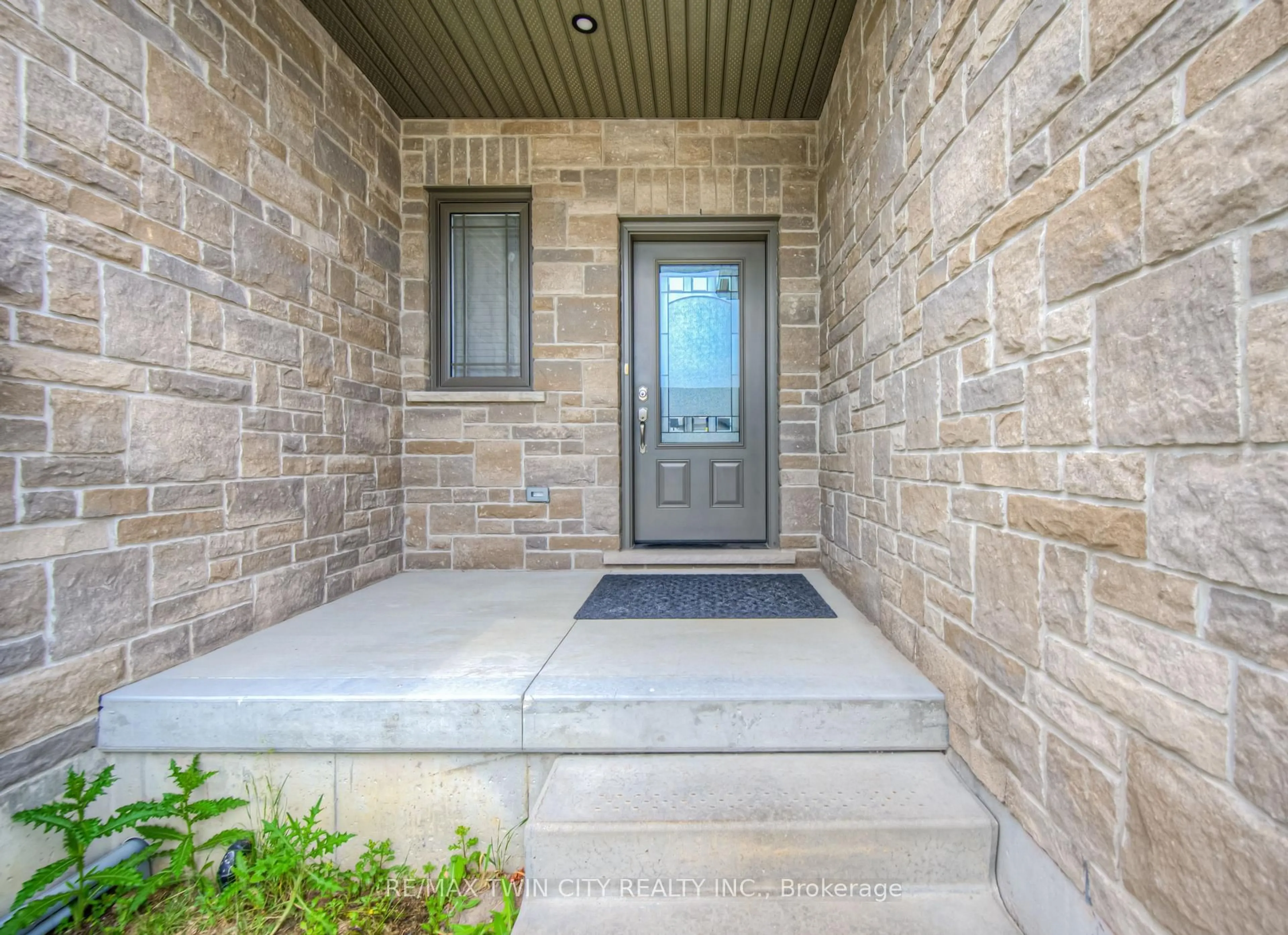 Indoor entryway for 741 Hollinger Ave, North Perth Ontario N4W 0J3