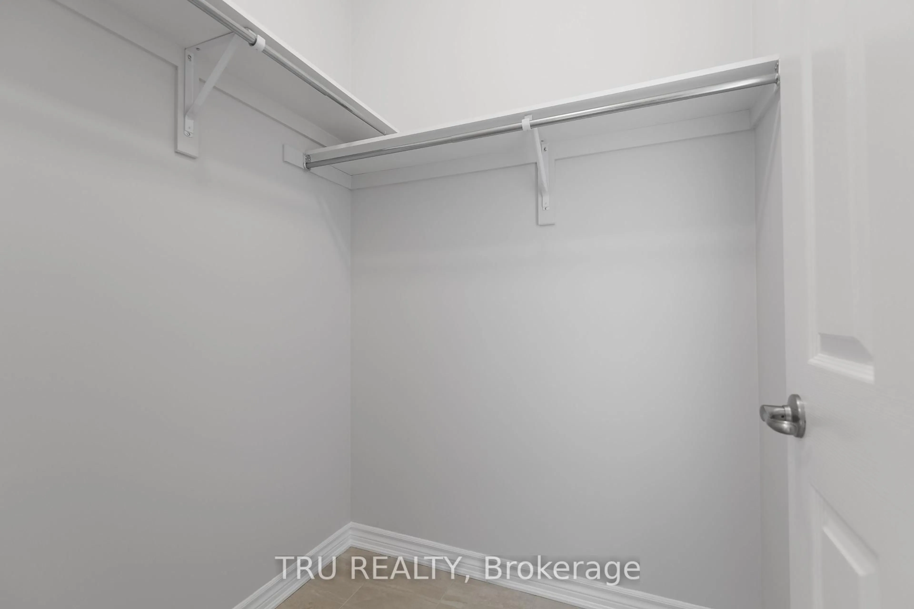 Storage room or clothes room or walk-in closet for 825 BRITTANIC Rd, Ottawa Ontario K2V 0R6