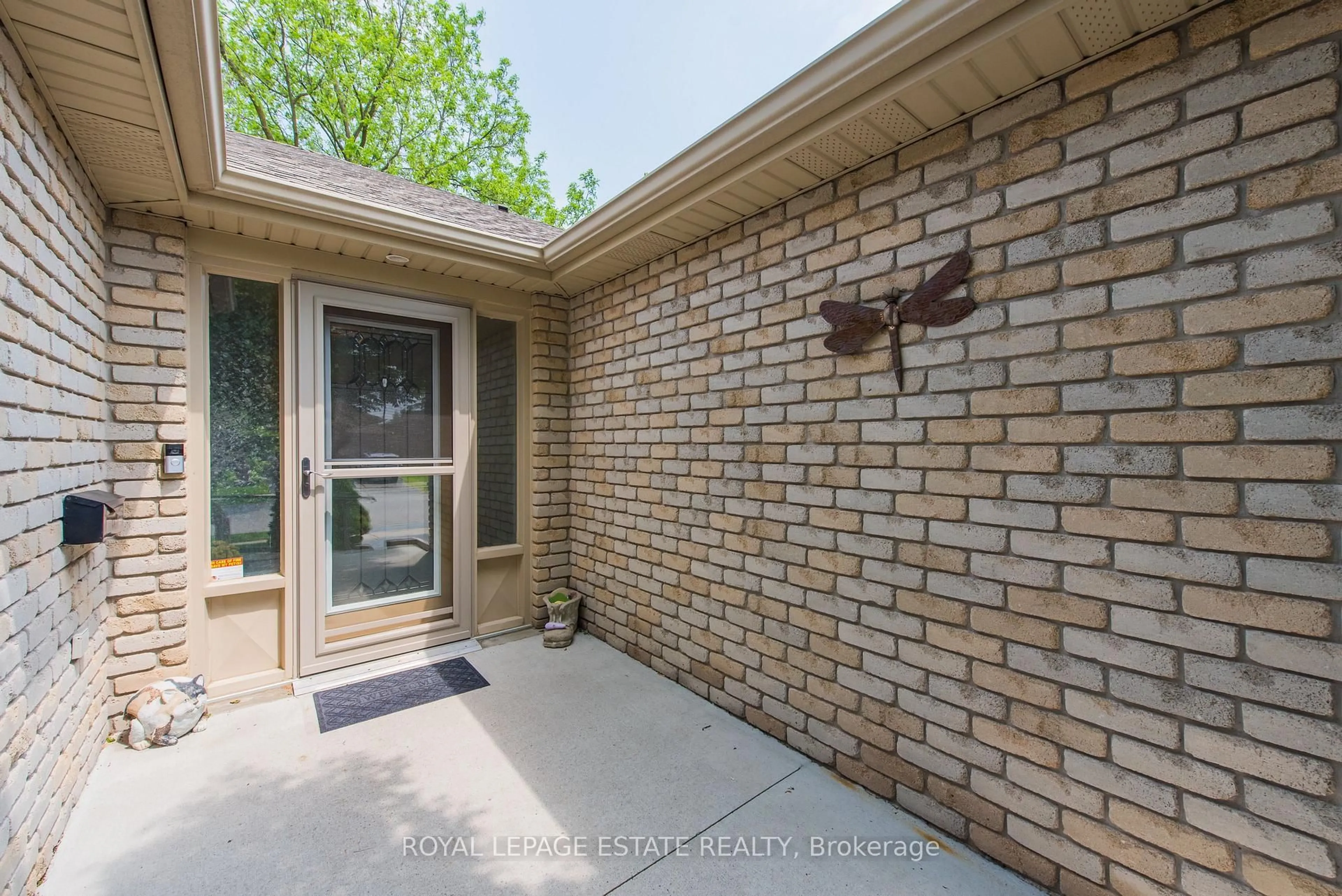 Home with brick exterior material, street for 37 Brooklyn Ave, Brantford Ontario N3T 1B5