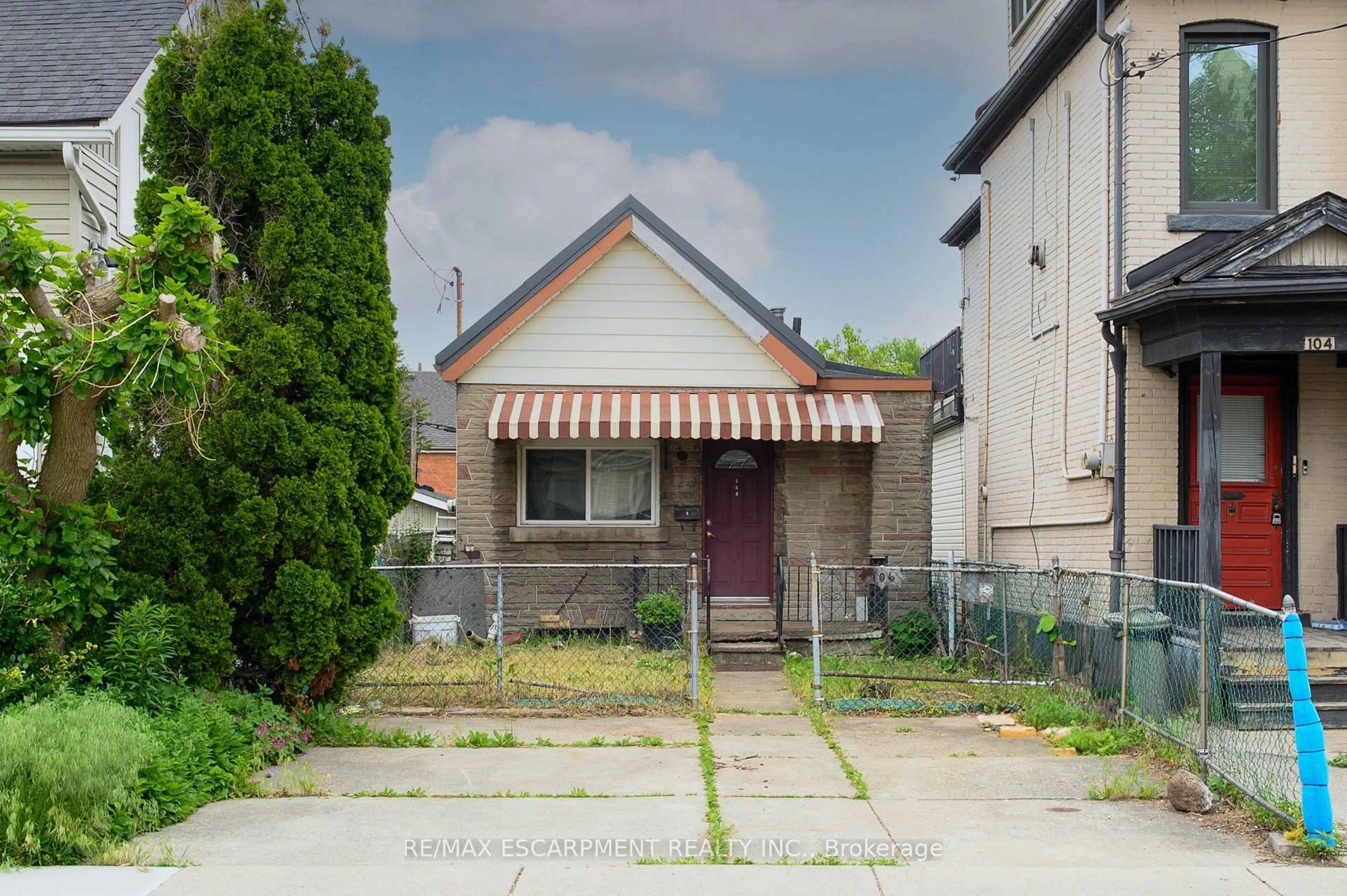 Unknown for 106 Emerald St, Hamilton Ontario L8L 5K4