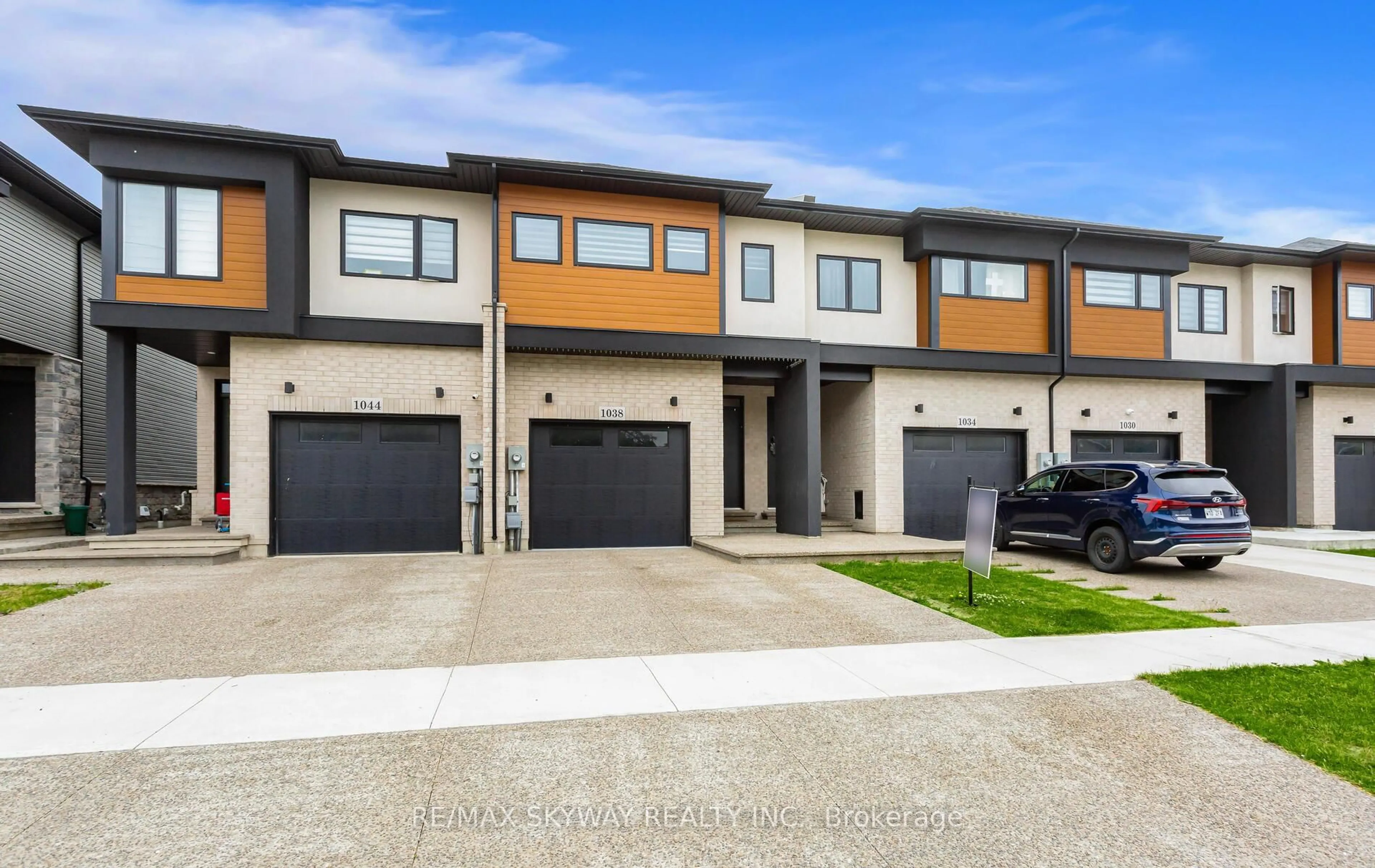 Unknown for 1038 Hansler Rd, Welland Ontario L3C 7H7