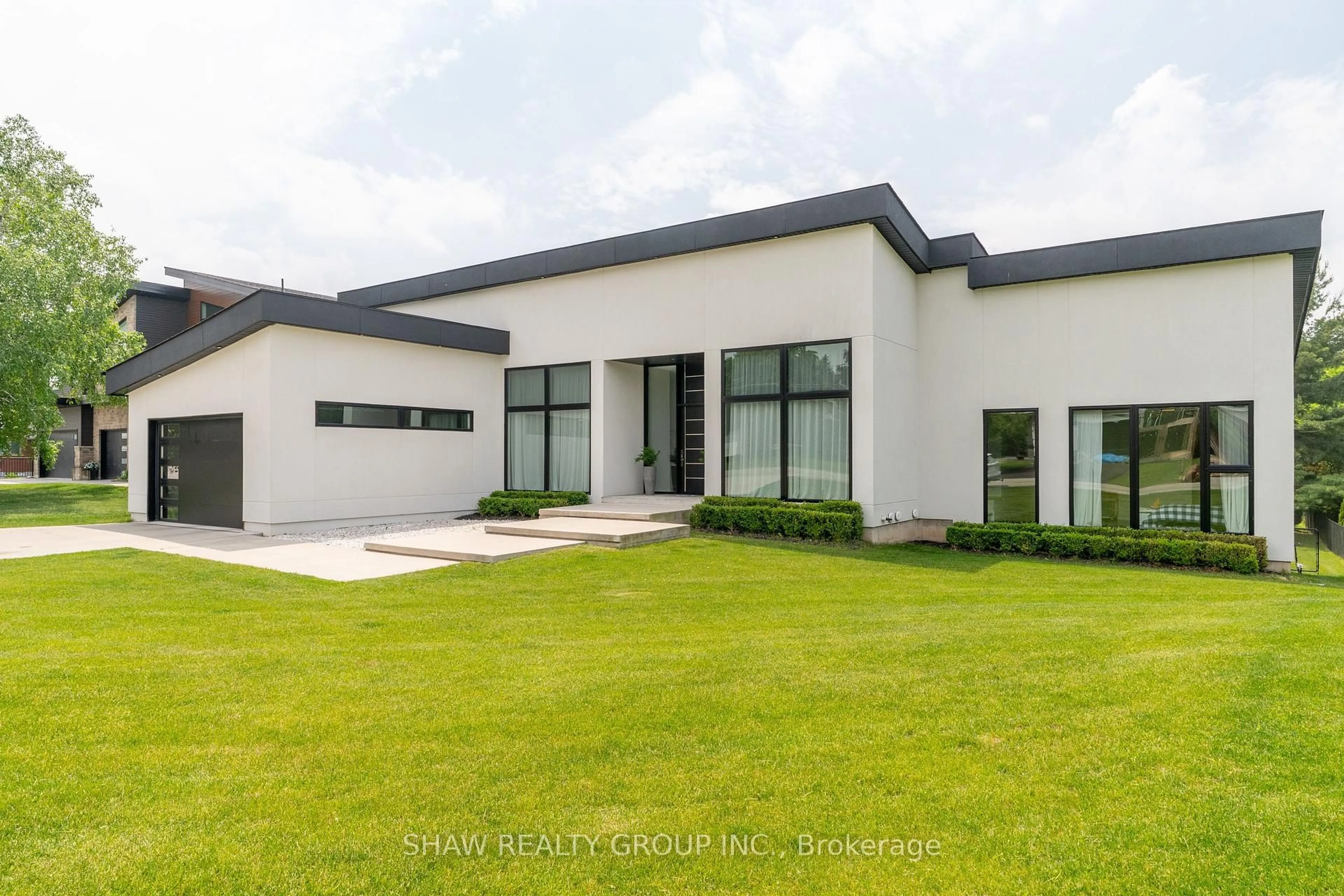 Home with brick exterior material, street for 1448 Mannheim Rd, Wilmot Ontario N0B 2H0