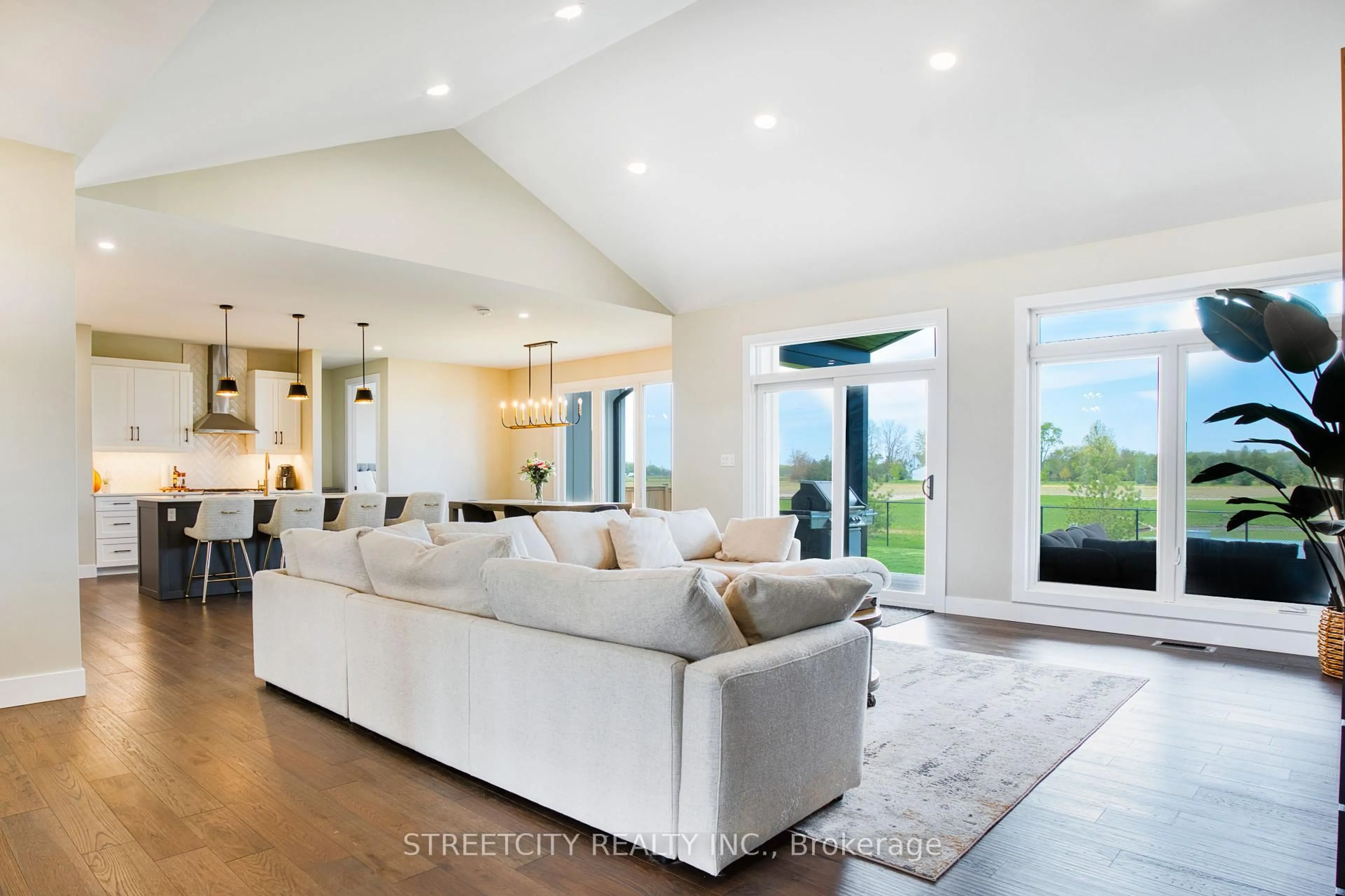 Living room with furniture, unknown for 296 Nancy St, Dutton/Dunwich Ontario N0L 1J0