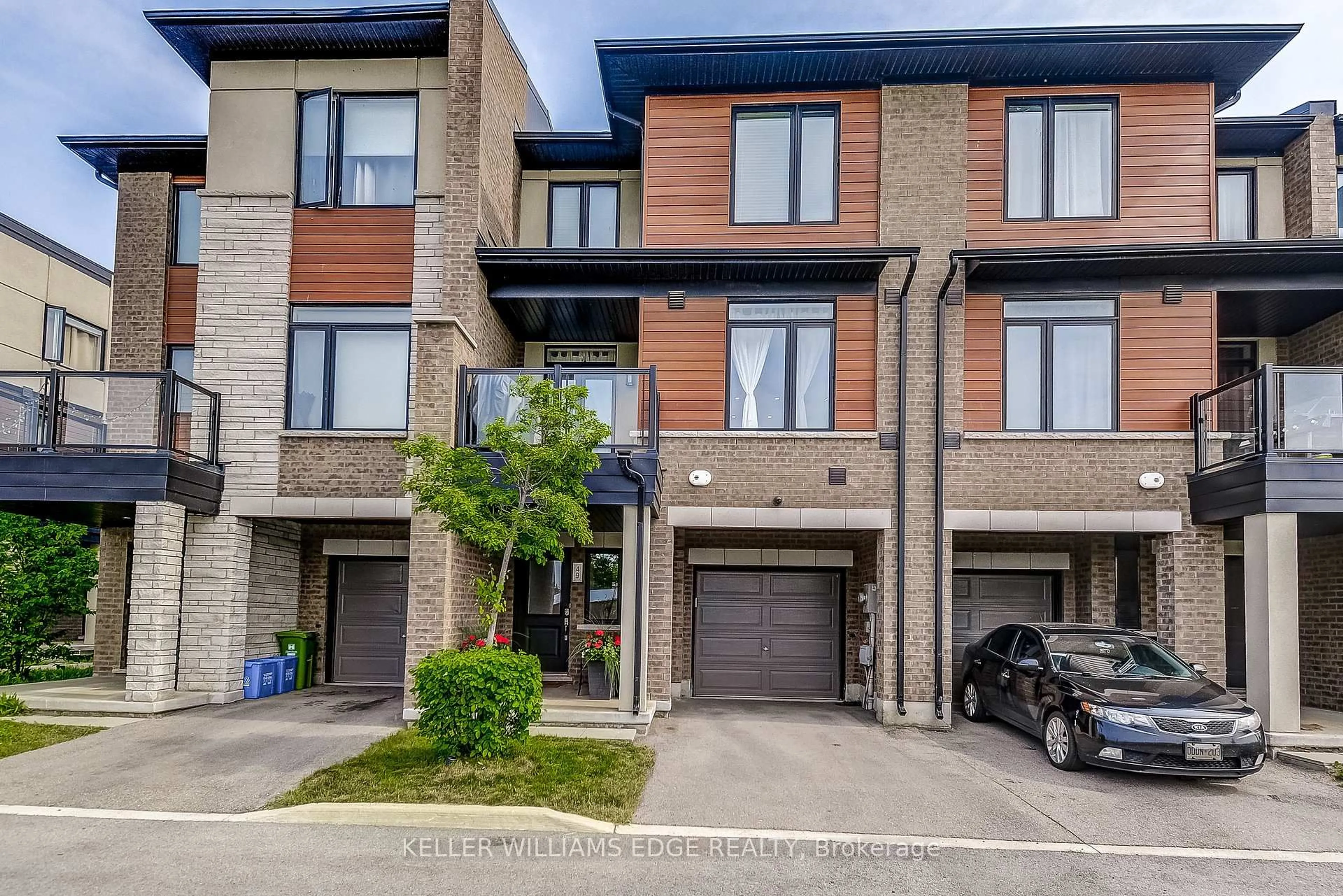 A pic from outside/outdoor area/front of a property/back of a property/a pic from drone, street for 590 NORTH SERVICE Rd #49, Hamilton Ontario L8E 0K5