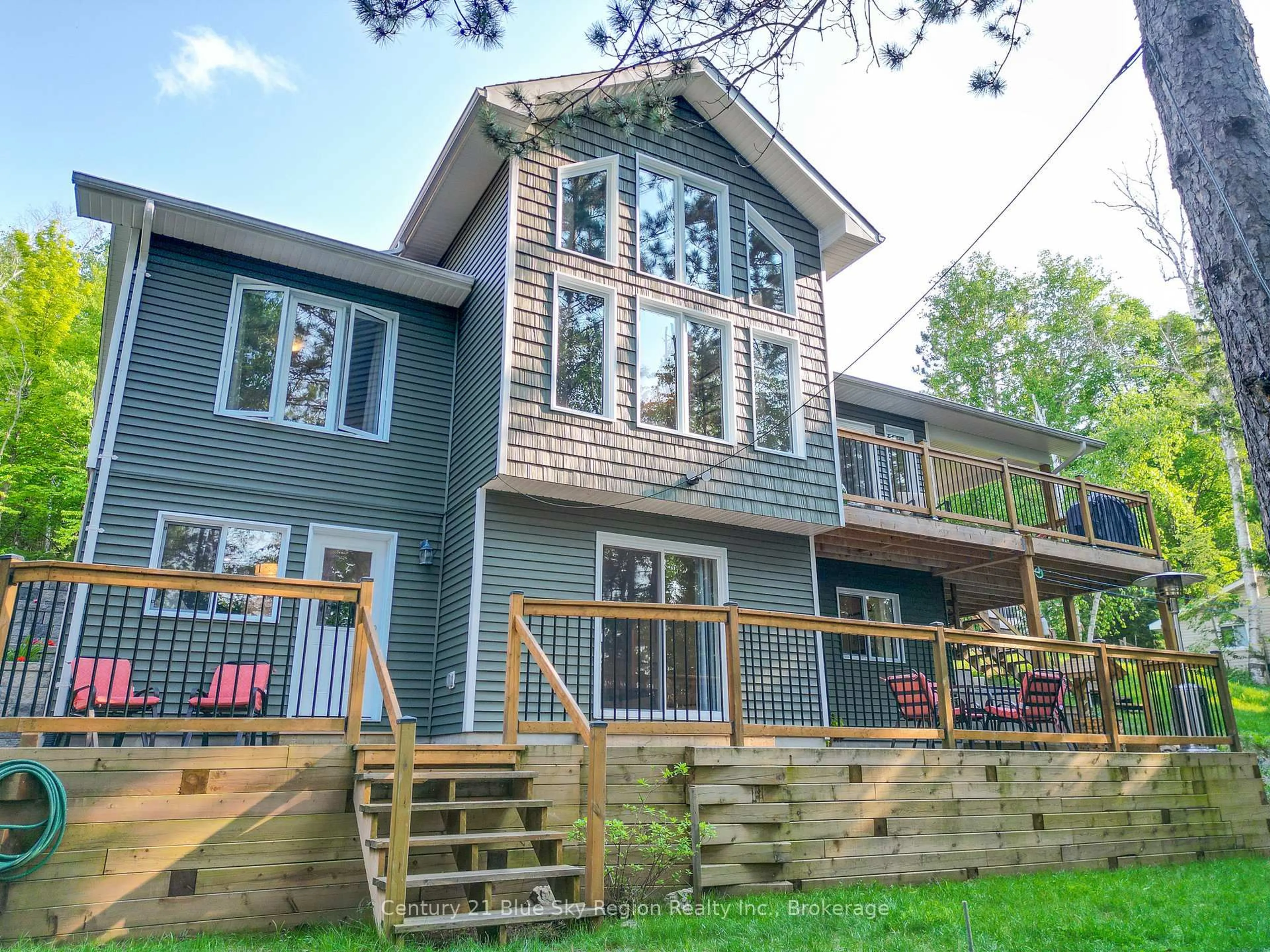 Home with vinyl exterior material, water/lake/river/ocean view for 1500D Peninsula Rd, North Bay Ontario P1B 8G4
