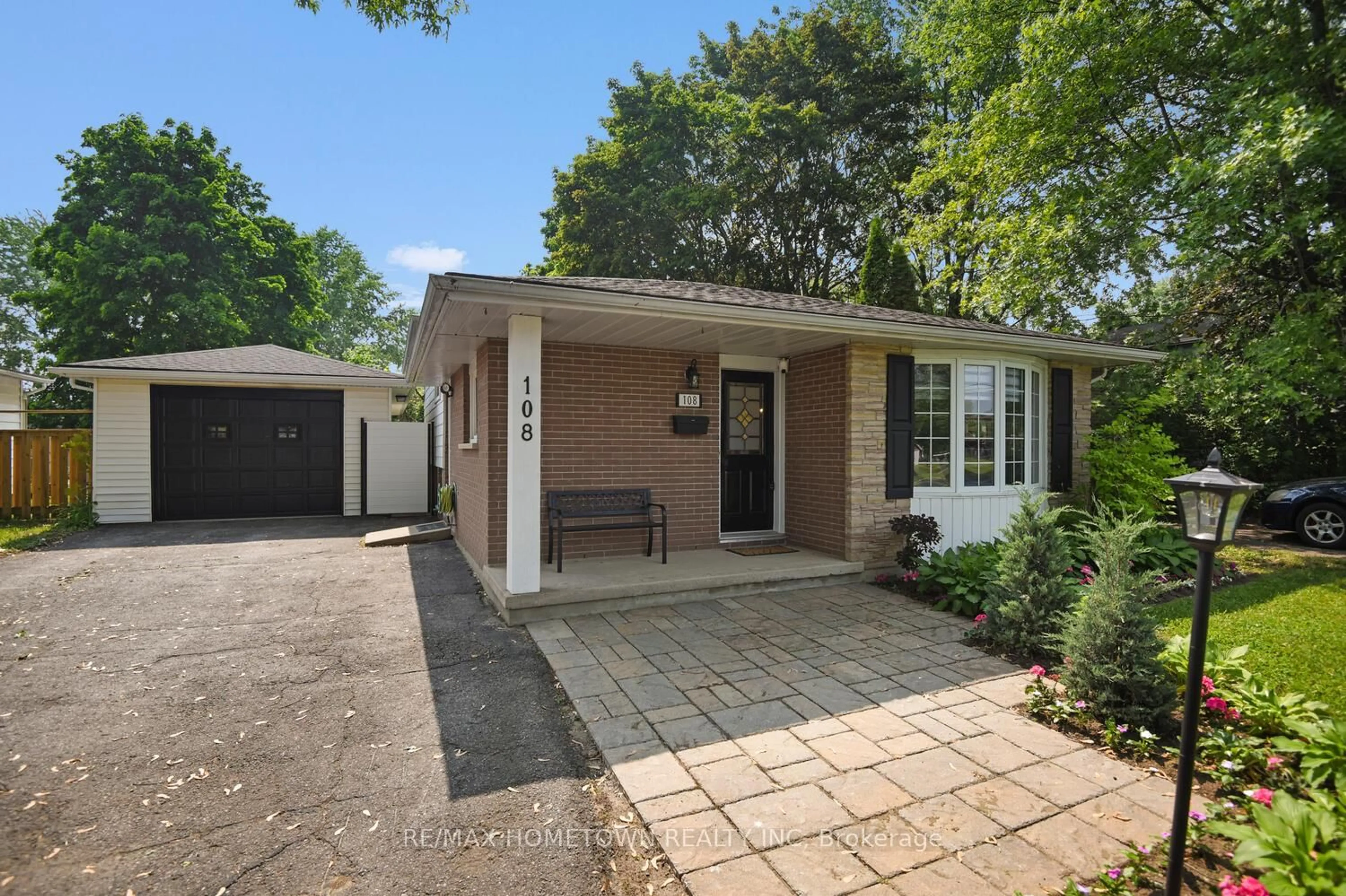 Unknown for 108 Windsor Dr, Brockville Ontario K6V 3H6