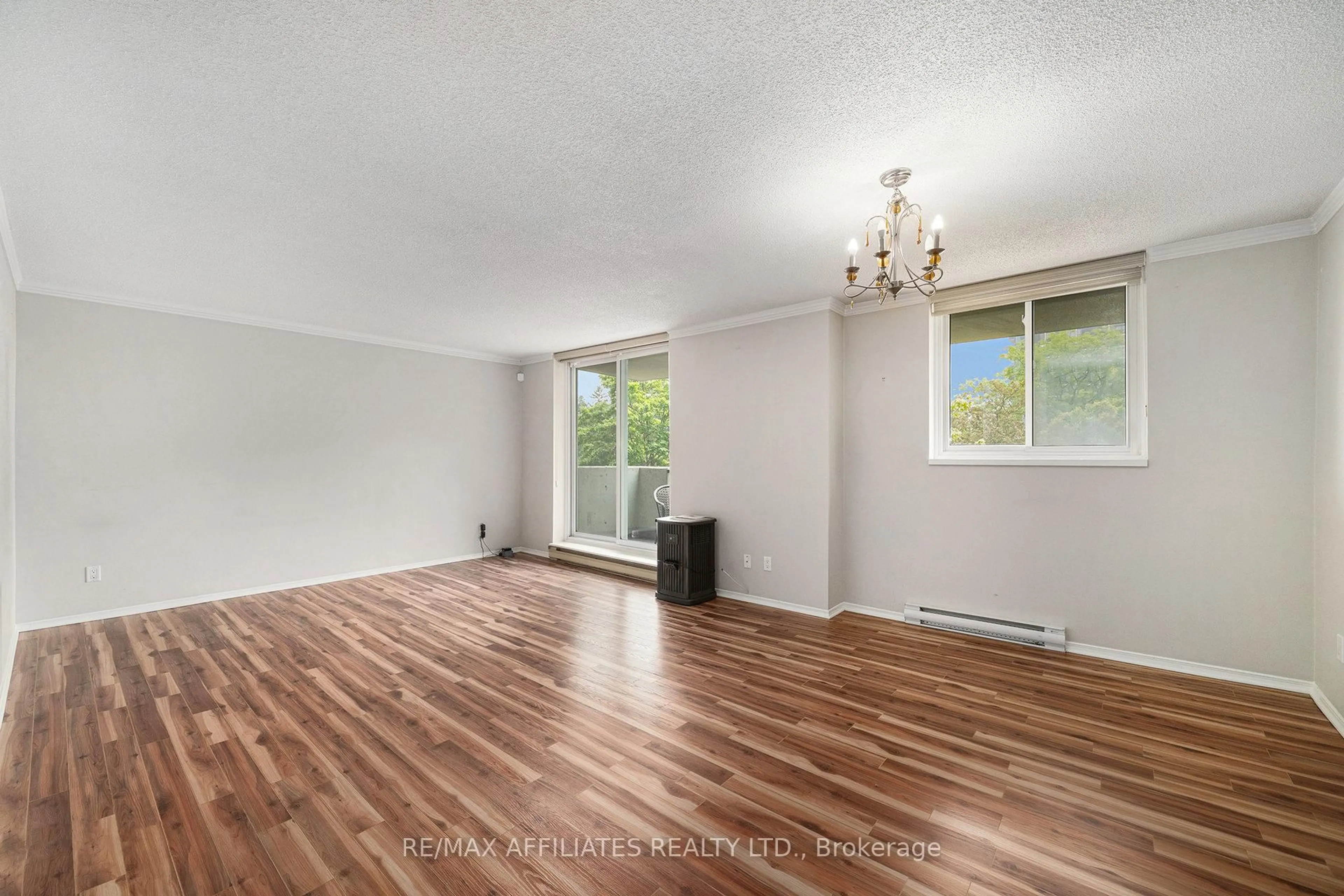 A pic of a room for 1705 Playfair Dr #211, Ottawa Ontario K1H 8P6