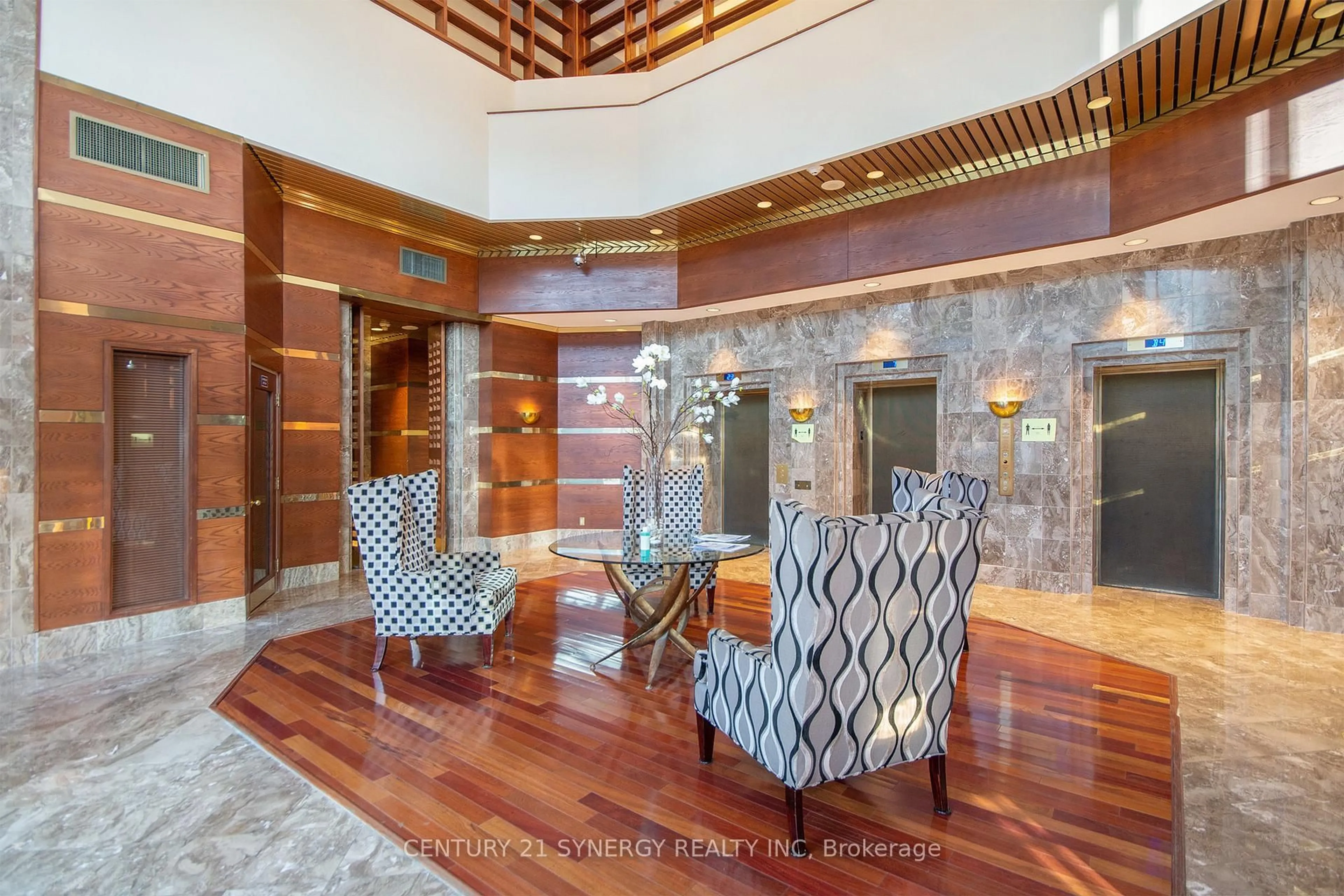 Indoor foyer for 160 George St #2202, Ottawa Ontario K1N 9M2