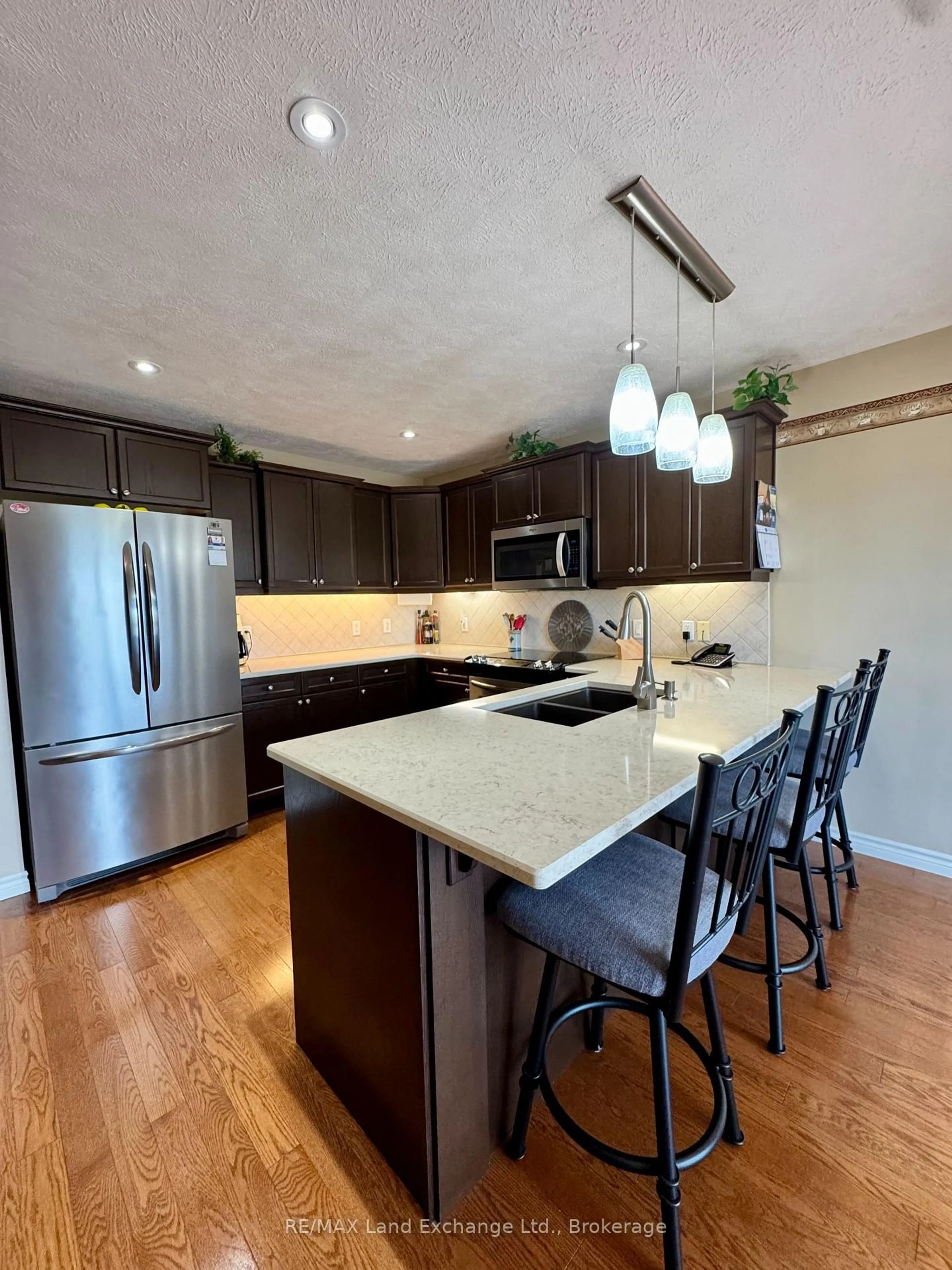 Open concept kitchen, unknown for 210 Stickel St, Saugeen Shores Ontario N0H 2C1