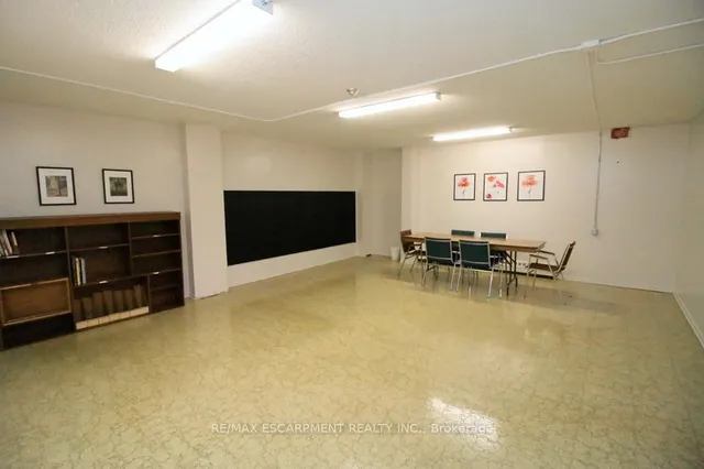 Additional property image - 1964 Main St Unit 1001