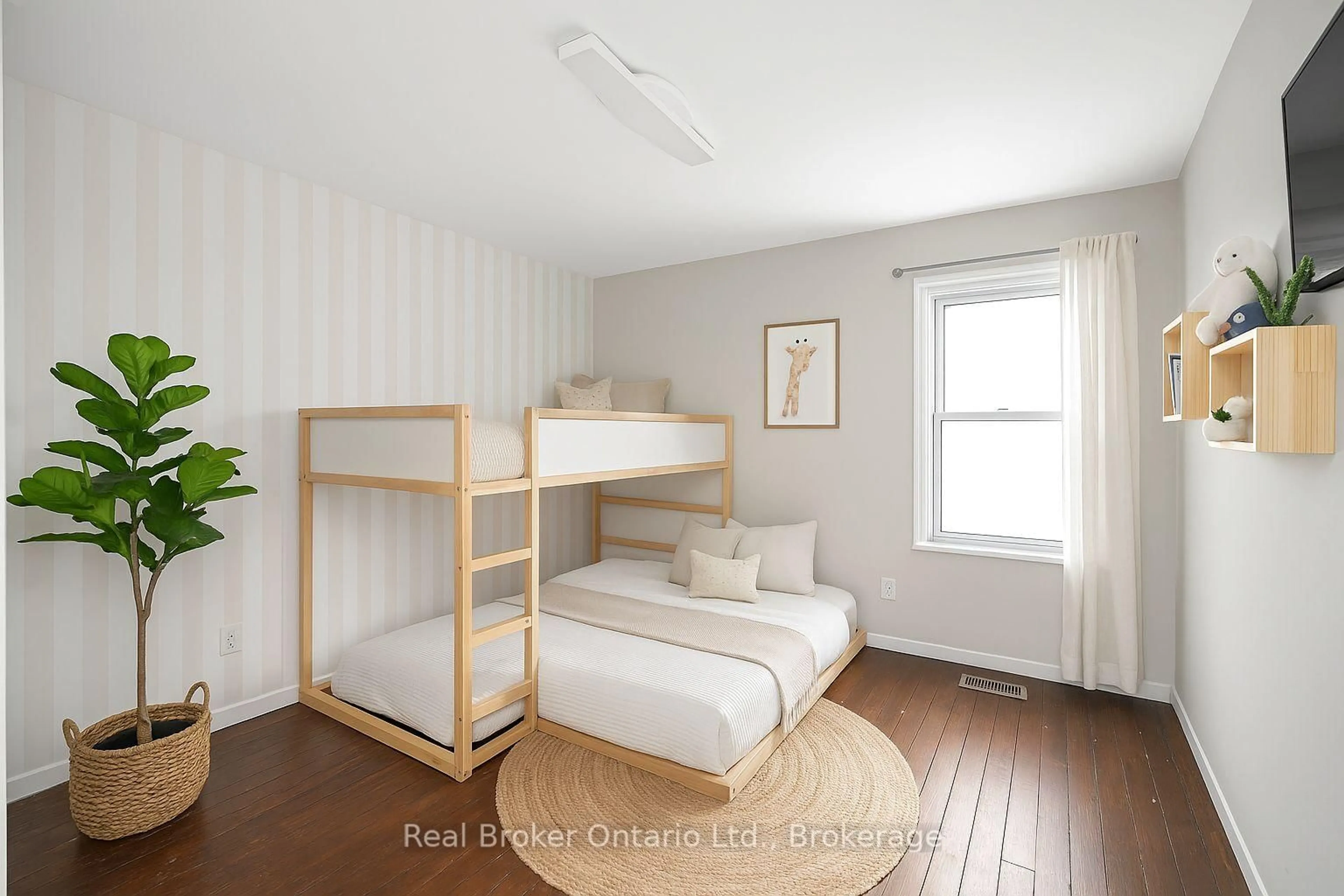 A pic of a room for 109 Arthur St, Brantford Ontario N3S 3J3