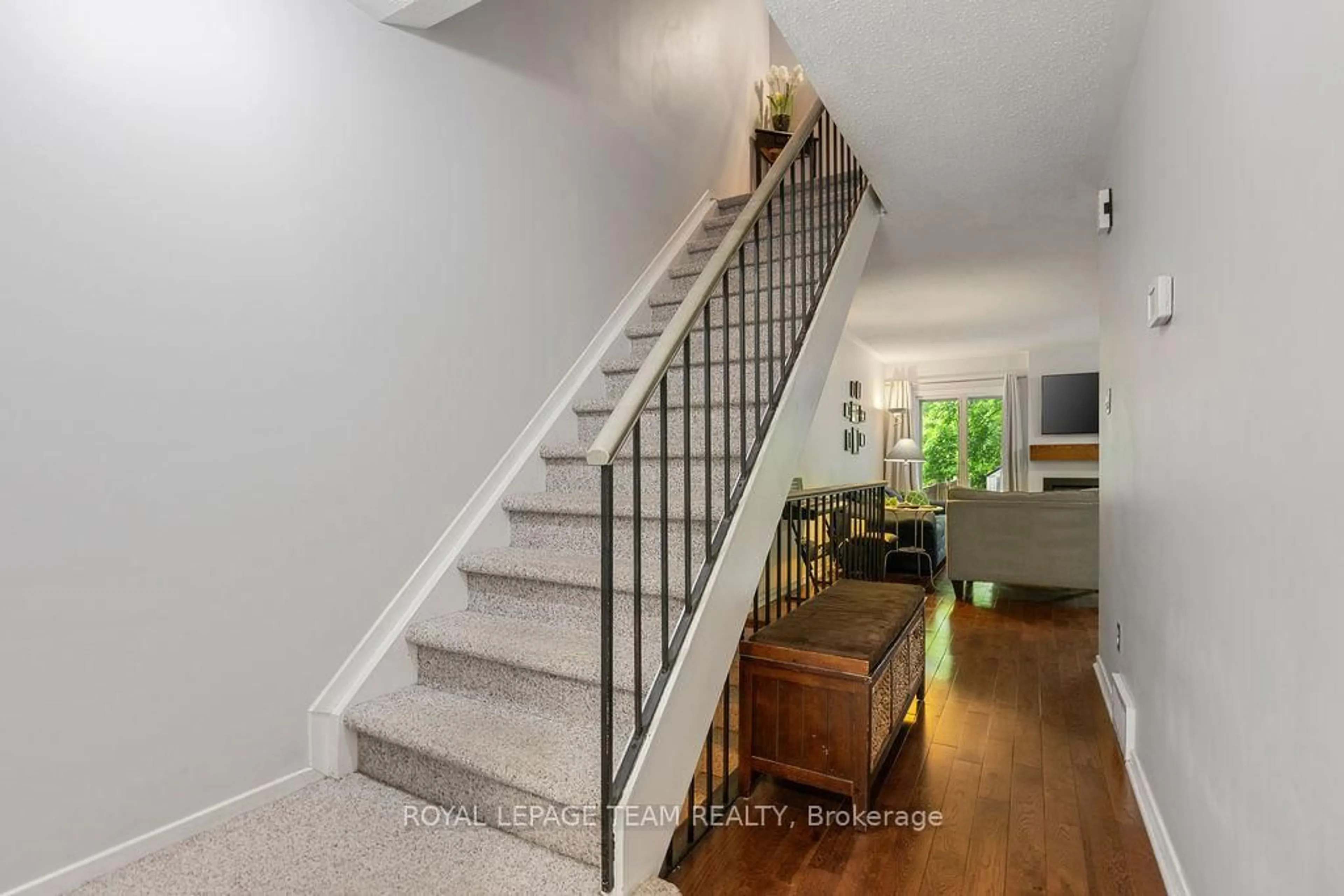 Unknown for 80 PICKWICK Dr, Ottawa Ontario K2J 3E2