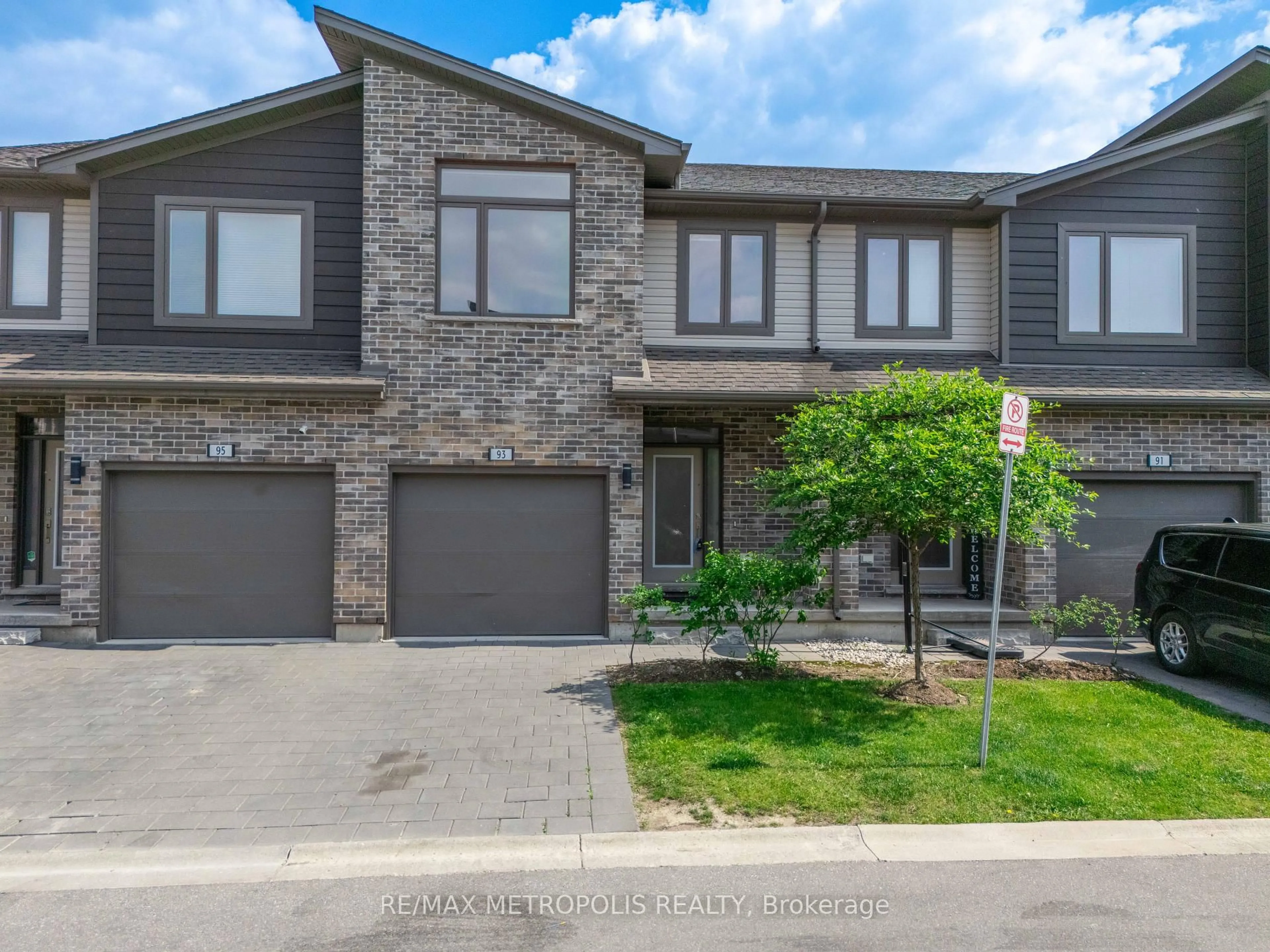 Home with brick exterior material, street for 1960 Dalmagarry Rd #93, London North Ontario N6G 5B1