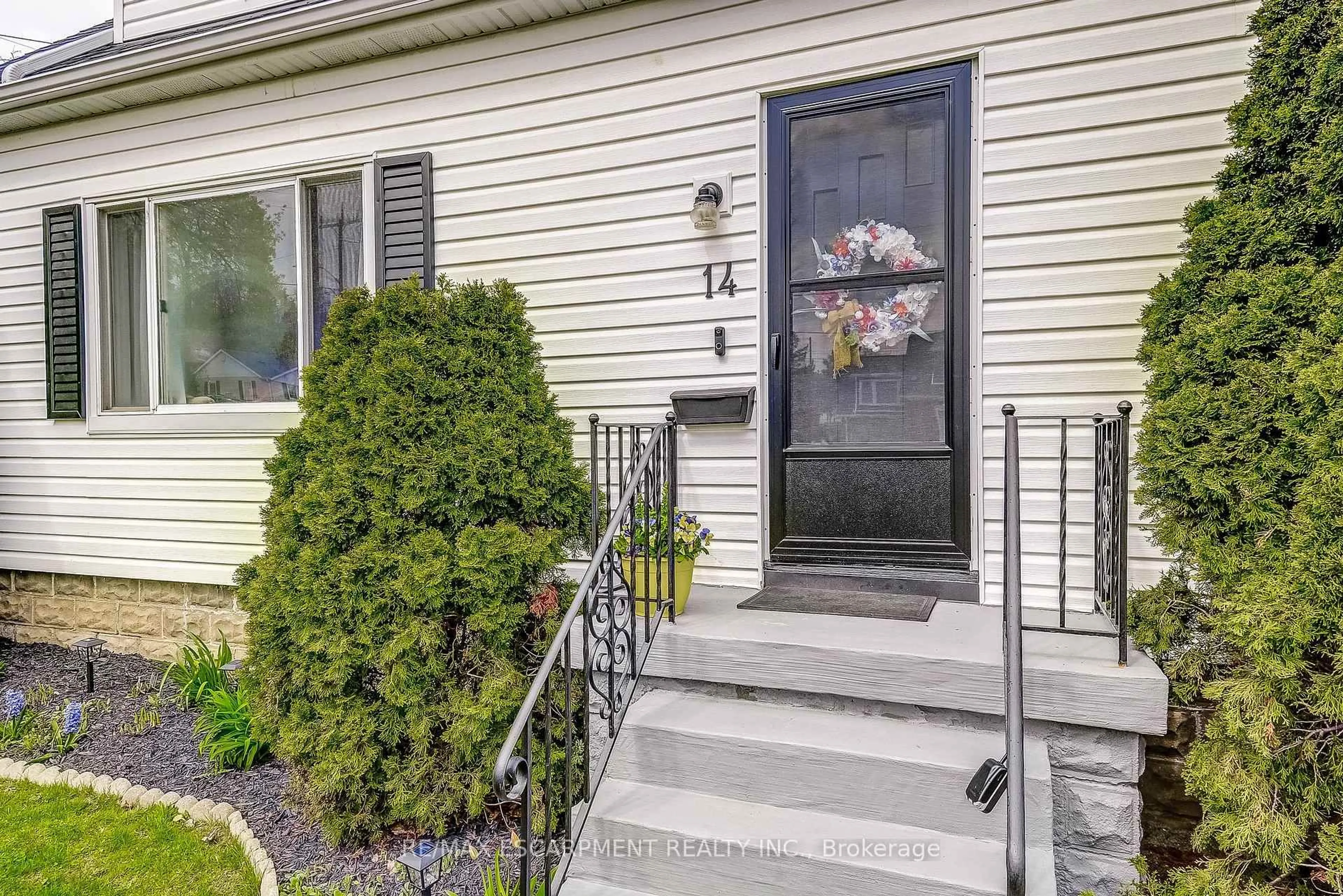 Unknown for 14 WALKER Ave, Hamilton Ontario L8G 1S6