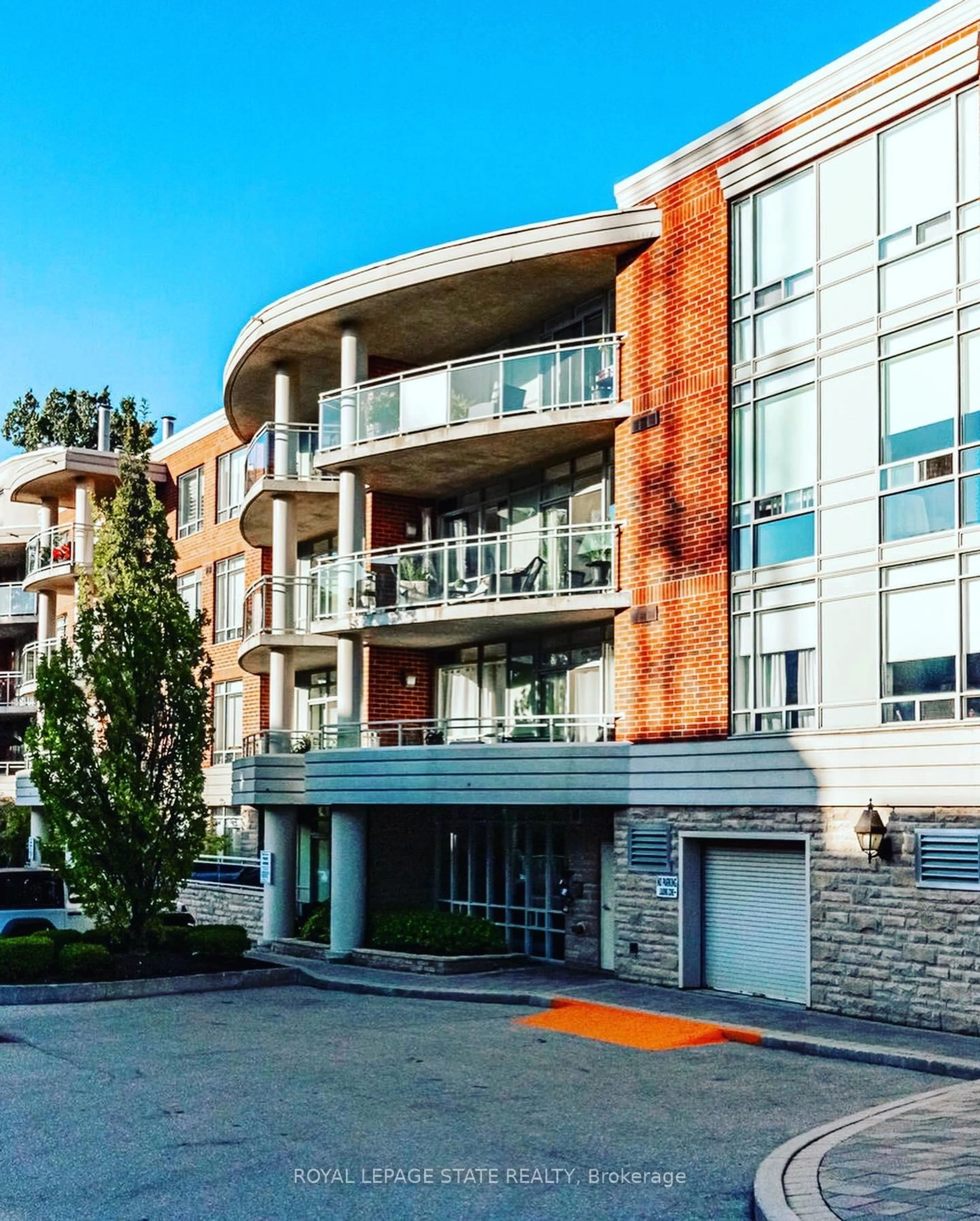 Unknown for 125 Wilson St #310, Hamilton Ontario L9G 0B3
