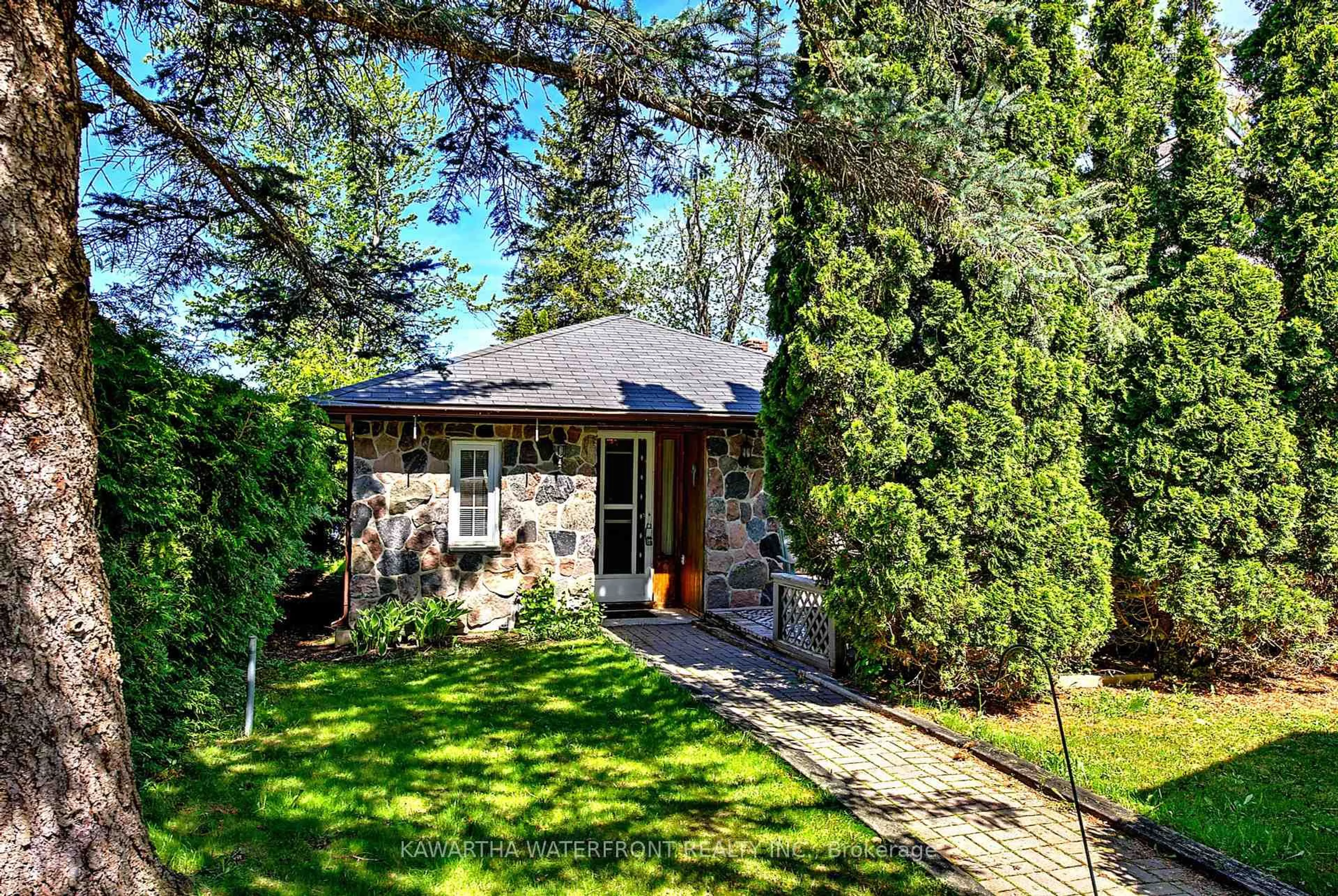 Unknown for 6 Oriole Rd, Kawartha Lakes Ontario K0M 1N0