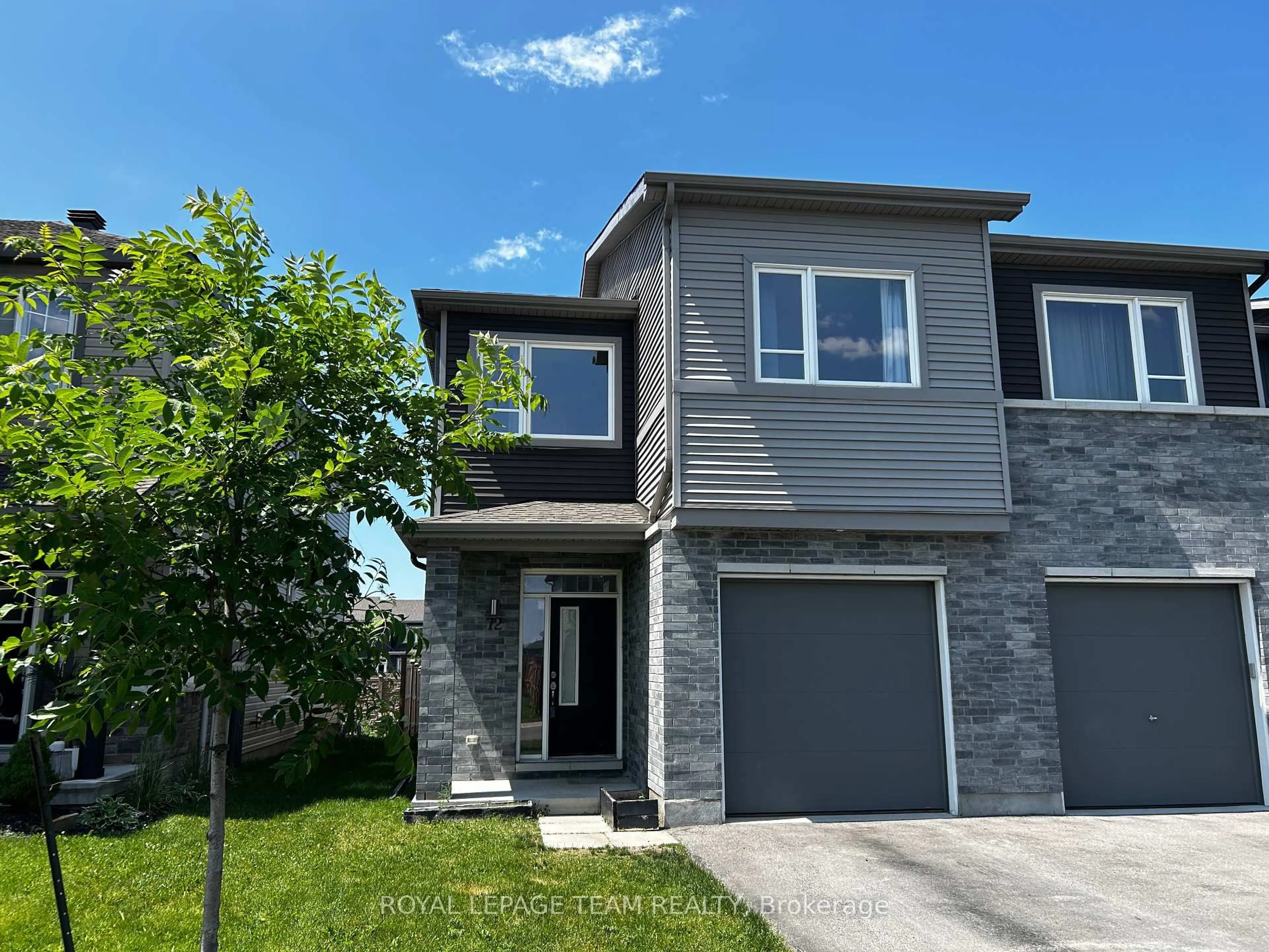 Home with vinyl exterior material, street for 72 Riddell St, Carleton Place Ontario K7C 3P1