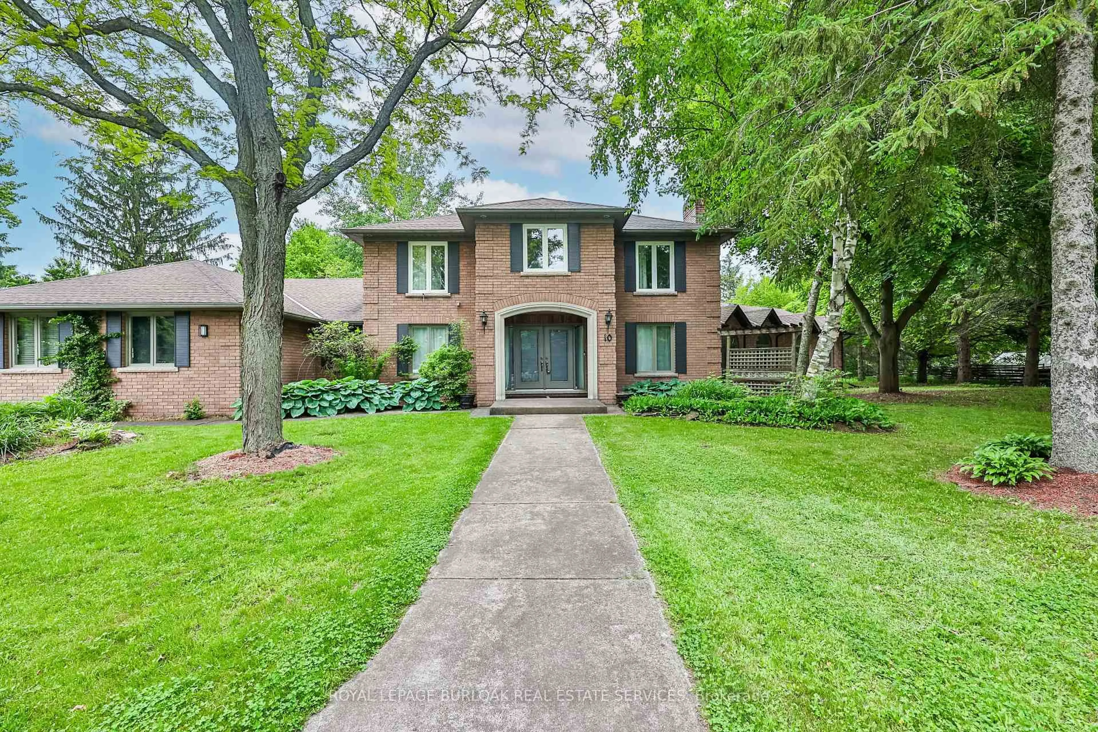Home with brick exterior material, street for 10 Karendale Cres, Hamilton Ontario L0R 1K0