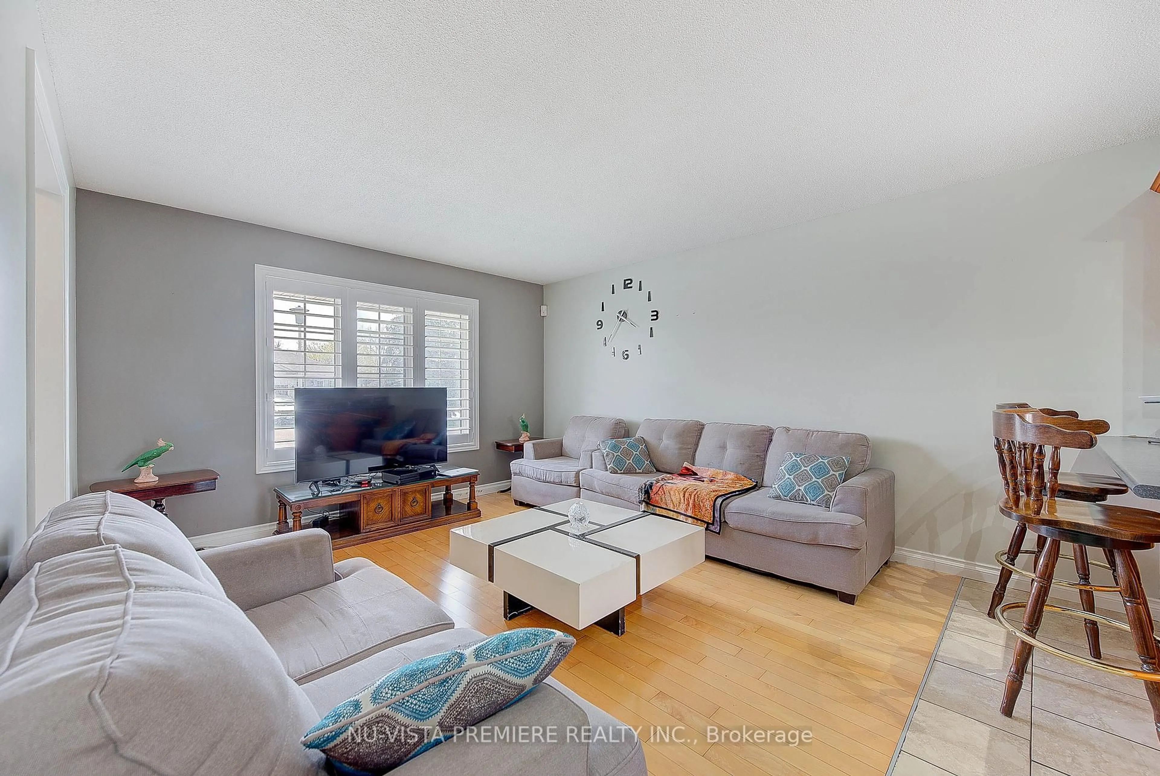 Living room with furniture, unknown for 494 Exmouth Circ, London East Ontario N5V 5G7