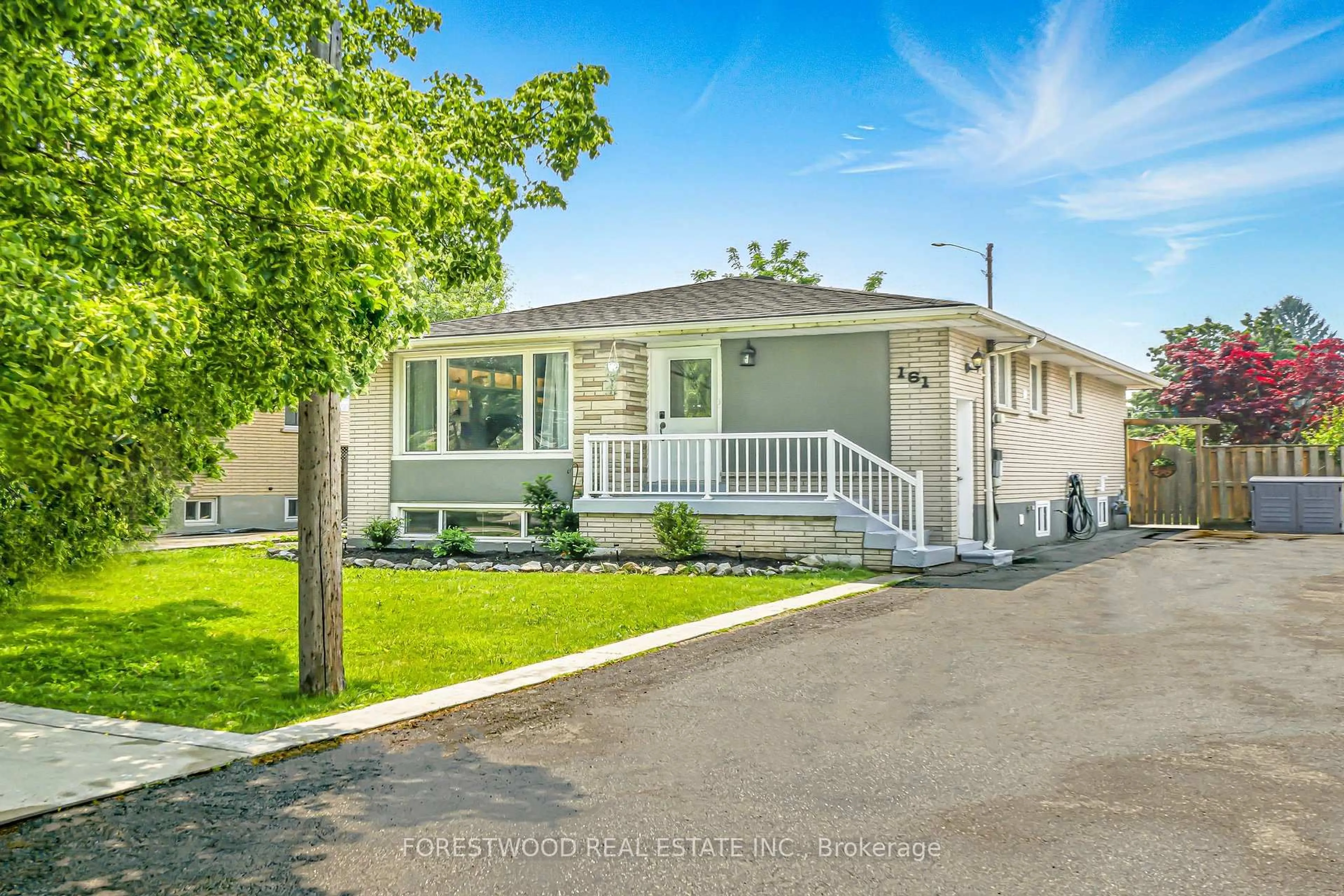 Home with vinyl exterior material, street for 161 Mohawk Rd, Hamilton Ontario L9C 1W2