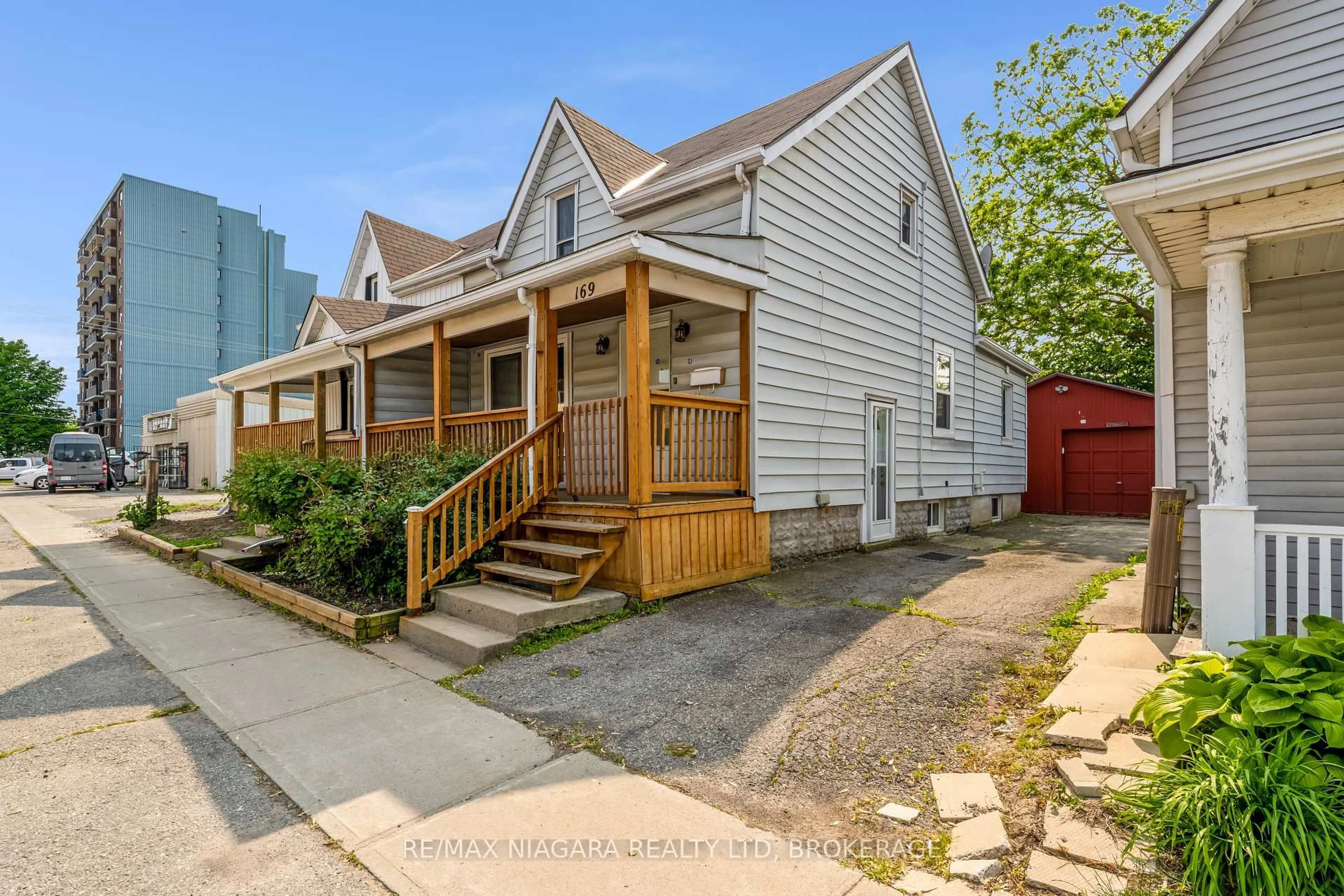Unknown for 169 King St, Welland Ontario L3B 3J4
