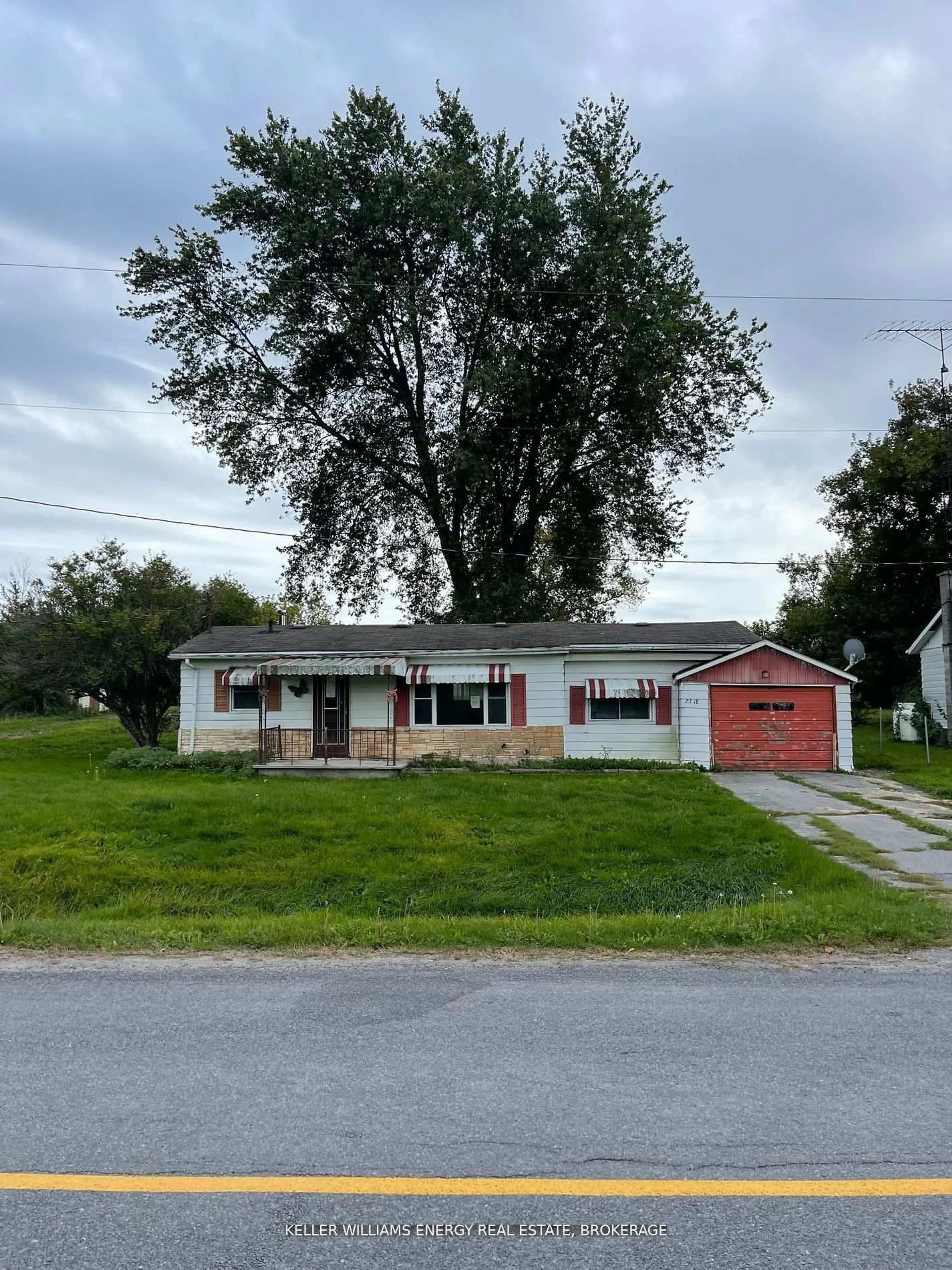 Unknown for 251 Queen St, Shannonville Ontario K0K 3A0