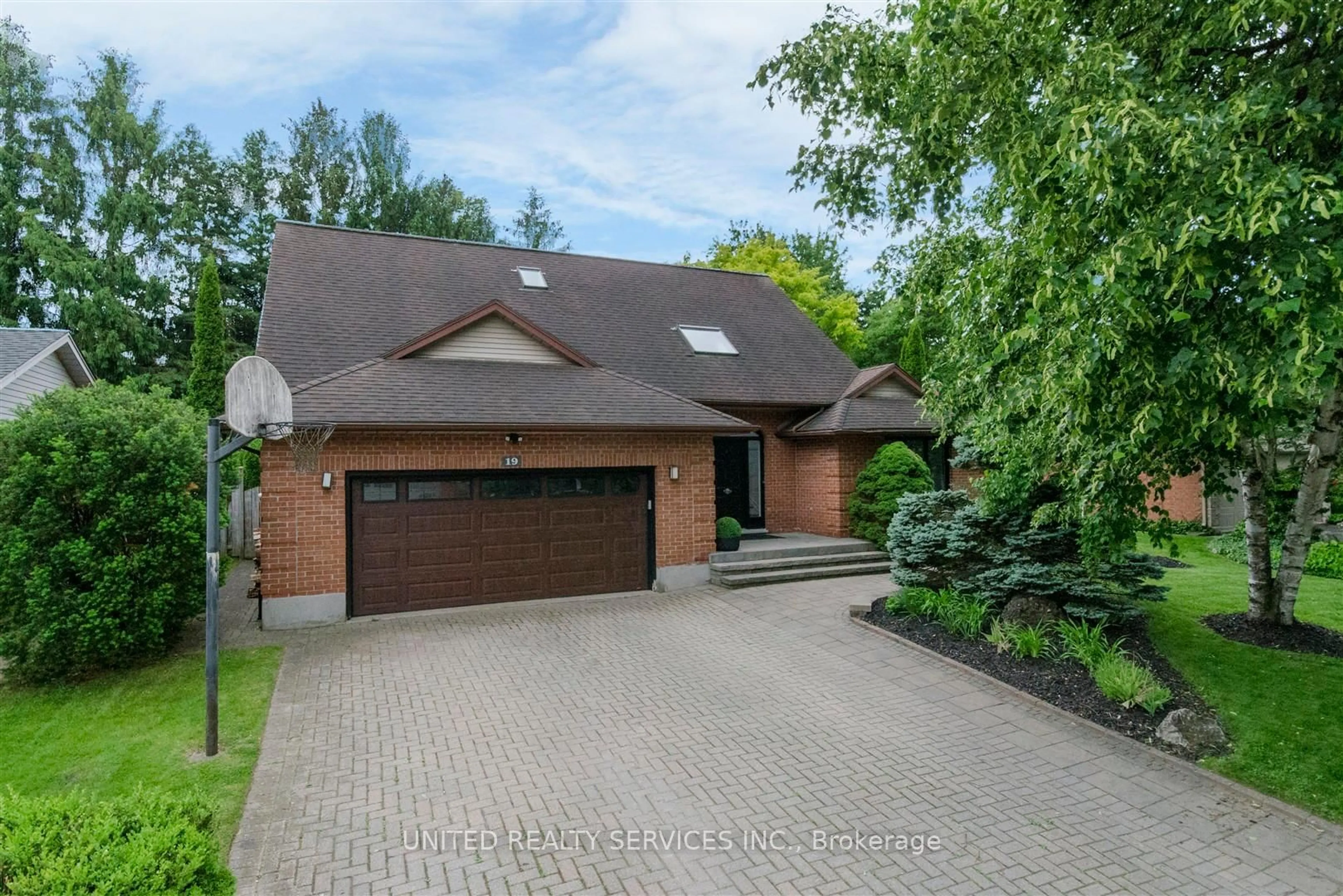 Home with brick exterior material, street for 19 Rosecliffe Cres, London South Ontario N6K 3X5