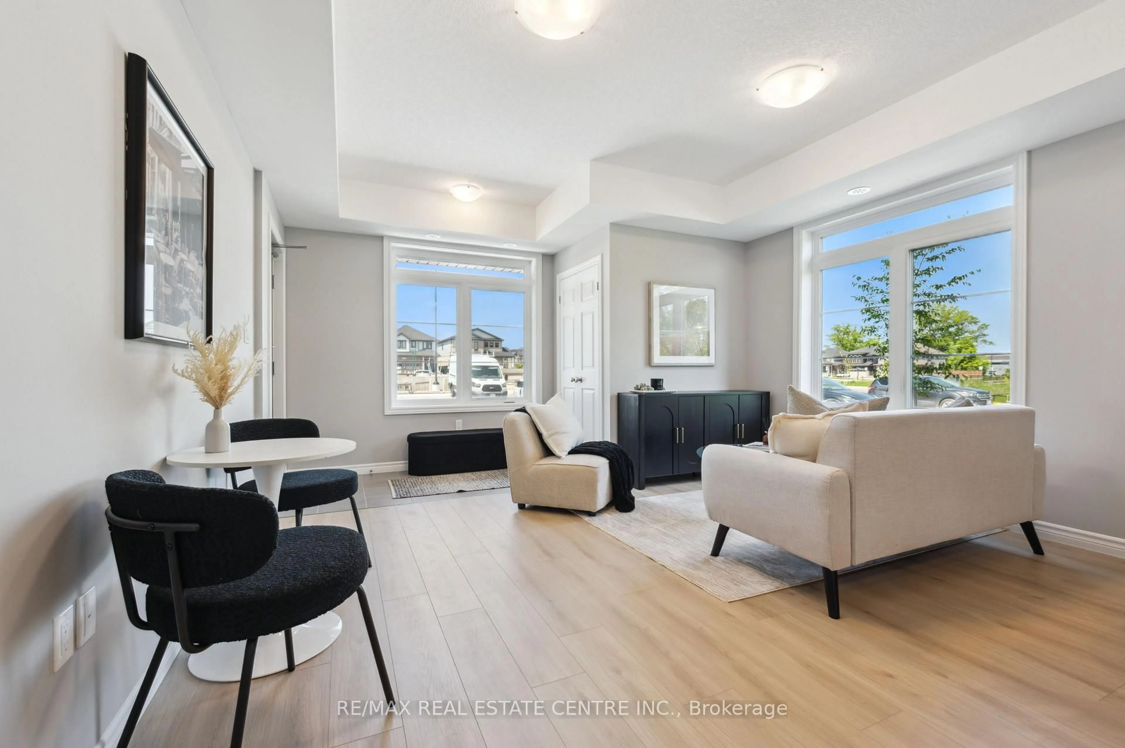 Living room with furniture, unknown for 120 Lomond Lane, Kitchener Ontario N2R 0T6