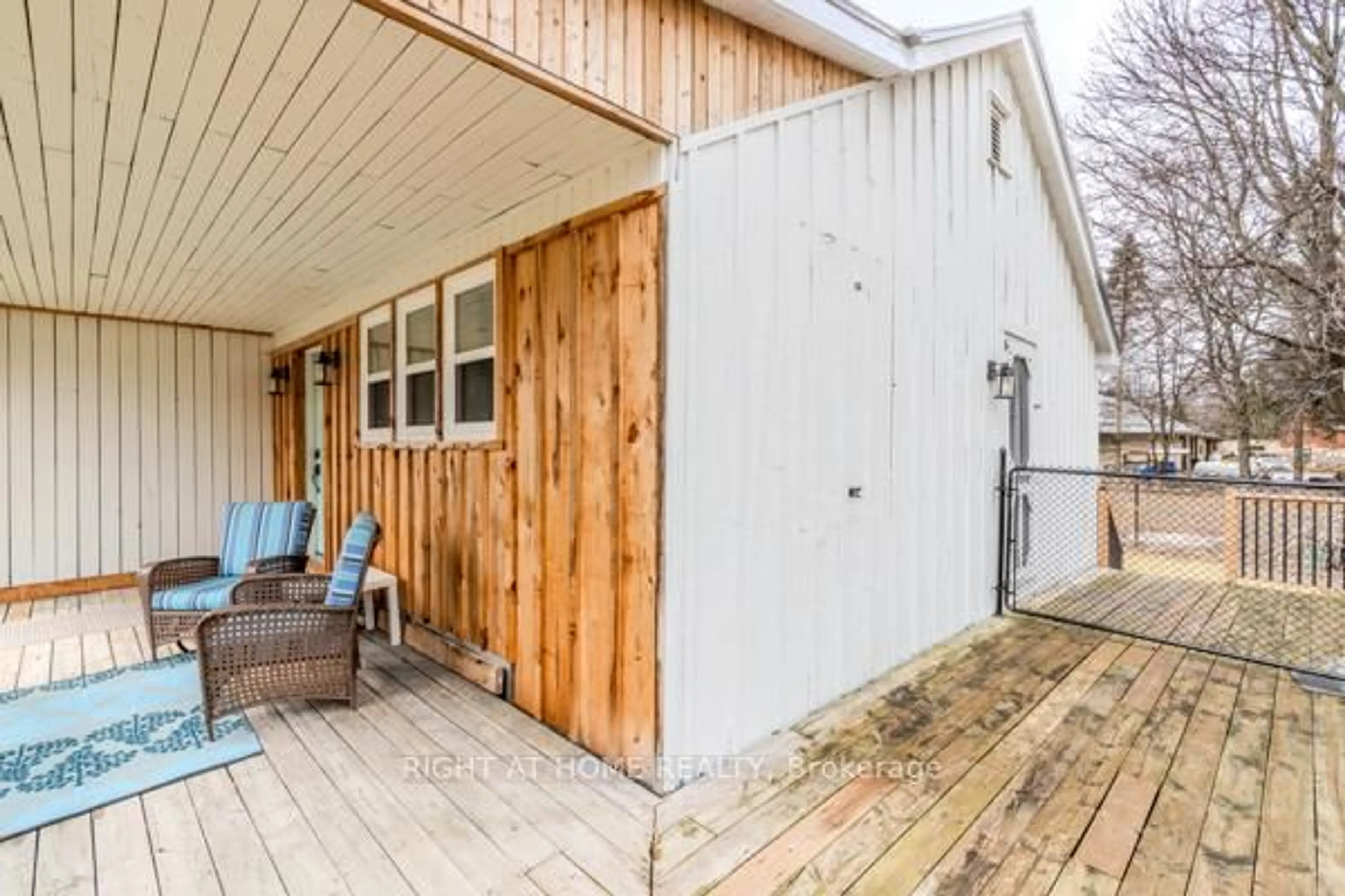 Patio, street for 667287 20 Sdrd, Mulmur Ontario L9V 0V6