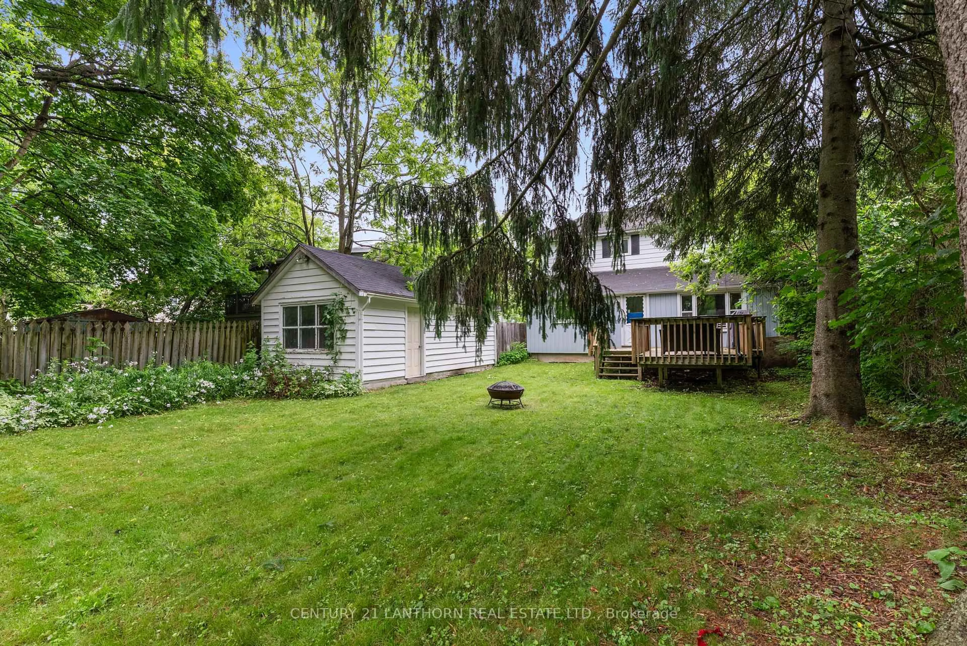 A pic from outside/outdoor area/front of a property/back of a property/a pic from drone, street for 18 Elm St, Prince Edward County Ontario K0K 2T0