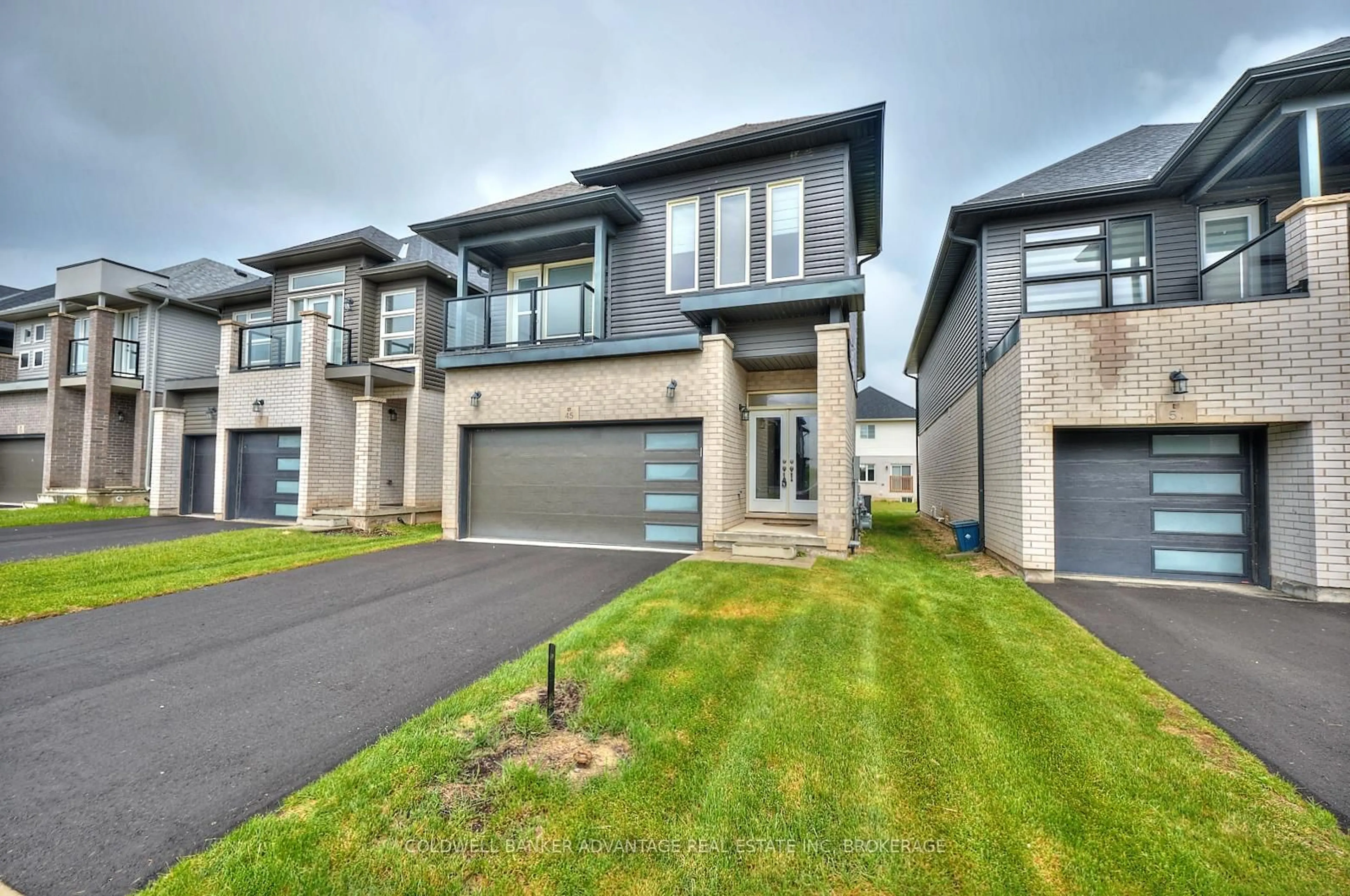 Unknown for 45 MCLAUGHLIN St, Welland Ontario L3B 0J9
