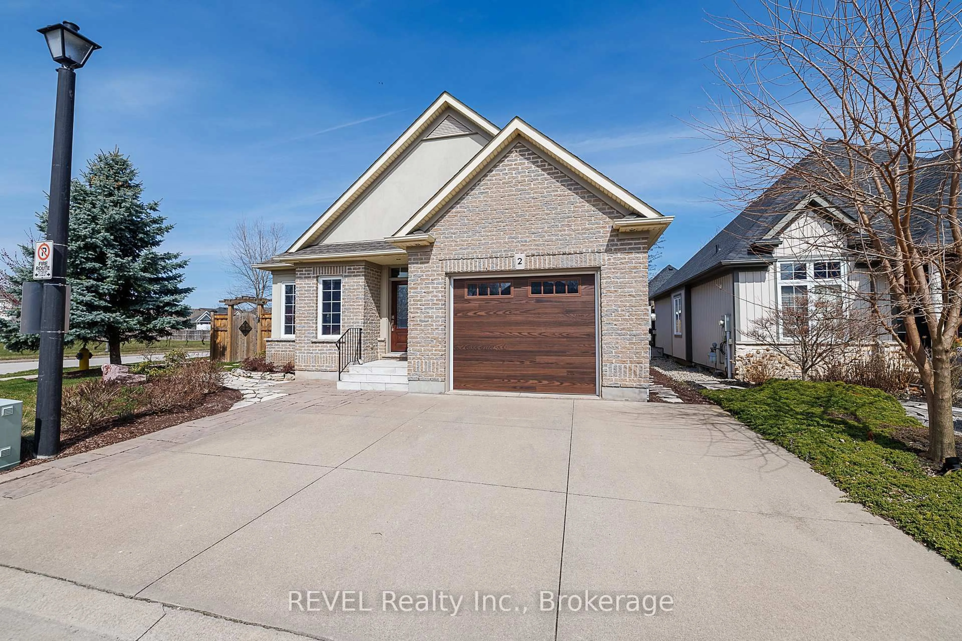 Unknown for 2 Seyval Pl, Niagara-on-the-Lake Ontario L0S 1J0