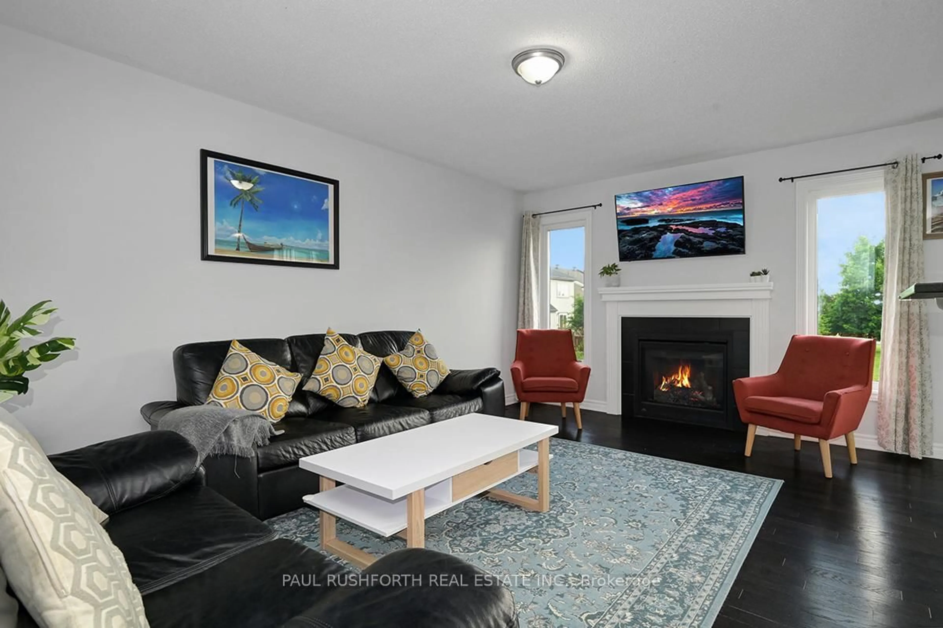Living room with furniture, unknown for 310 Astelia Cres, Stittsville Ontario K7S 0W7