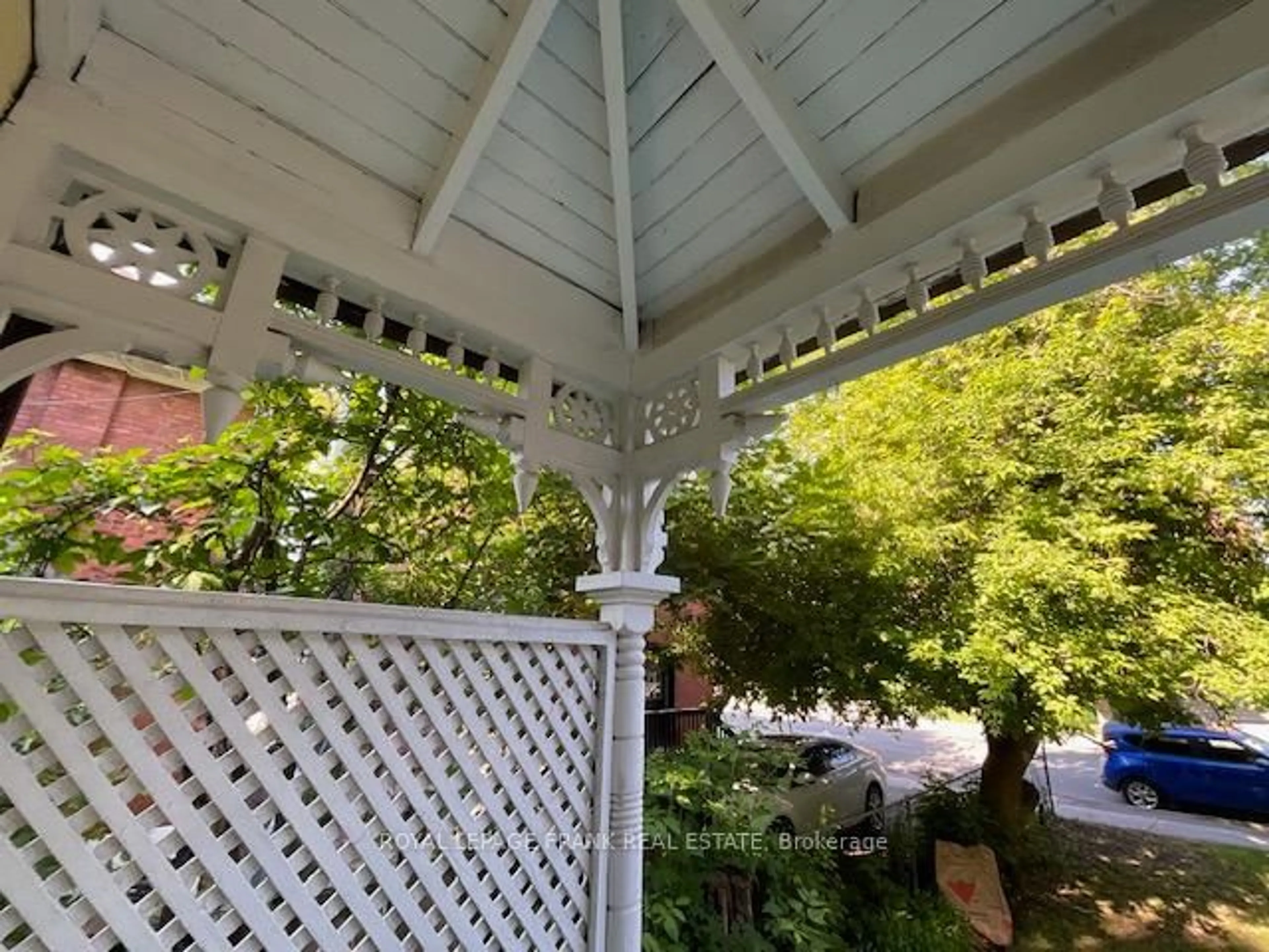 Patio, street for 168 Rubidge St, Peterborough Central Ontario K9J 3N7