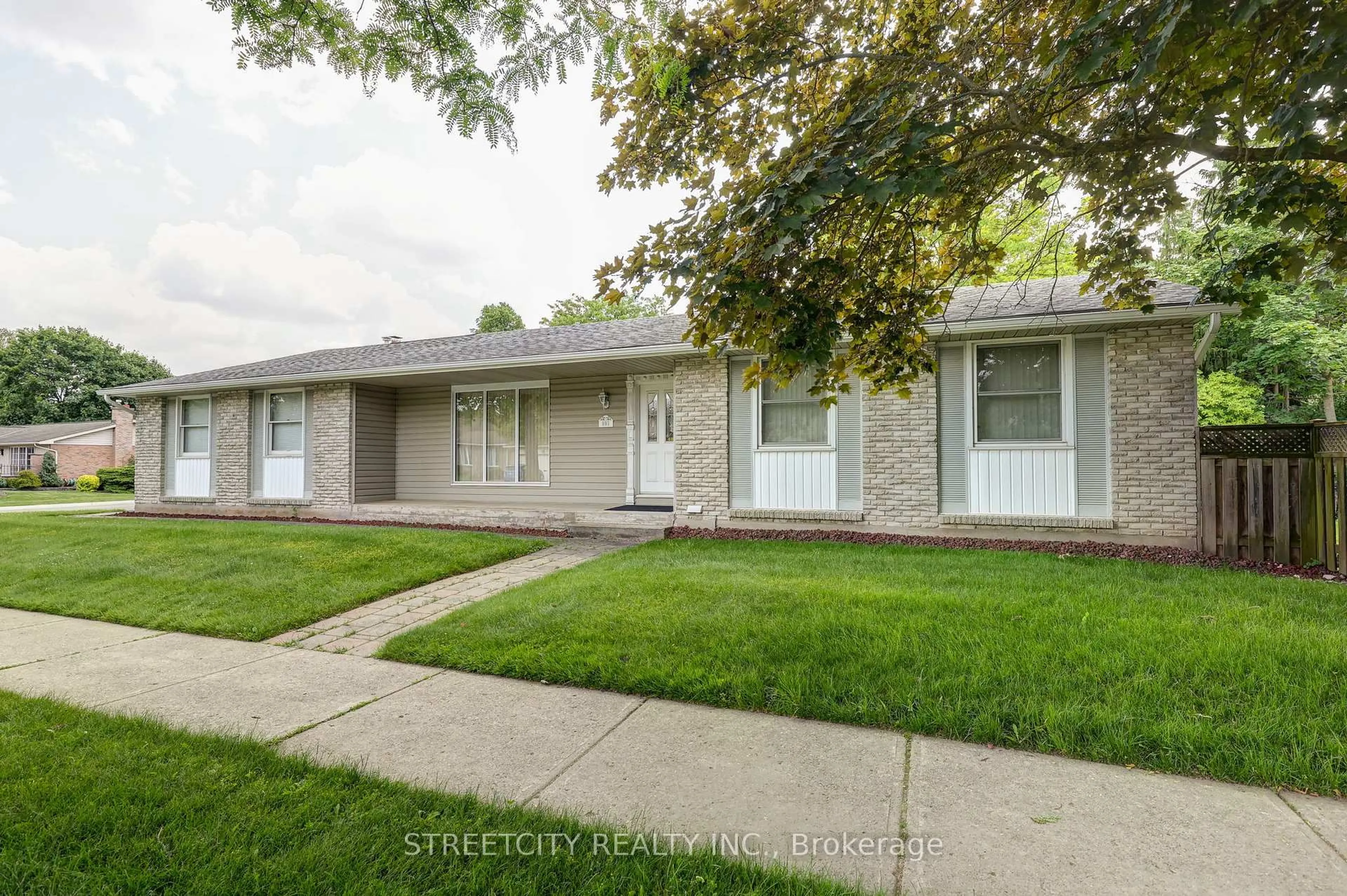 Unknown for 981 Farnham Crt, London South Ontario N6K 1R5
