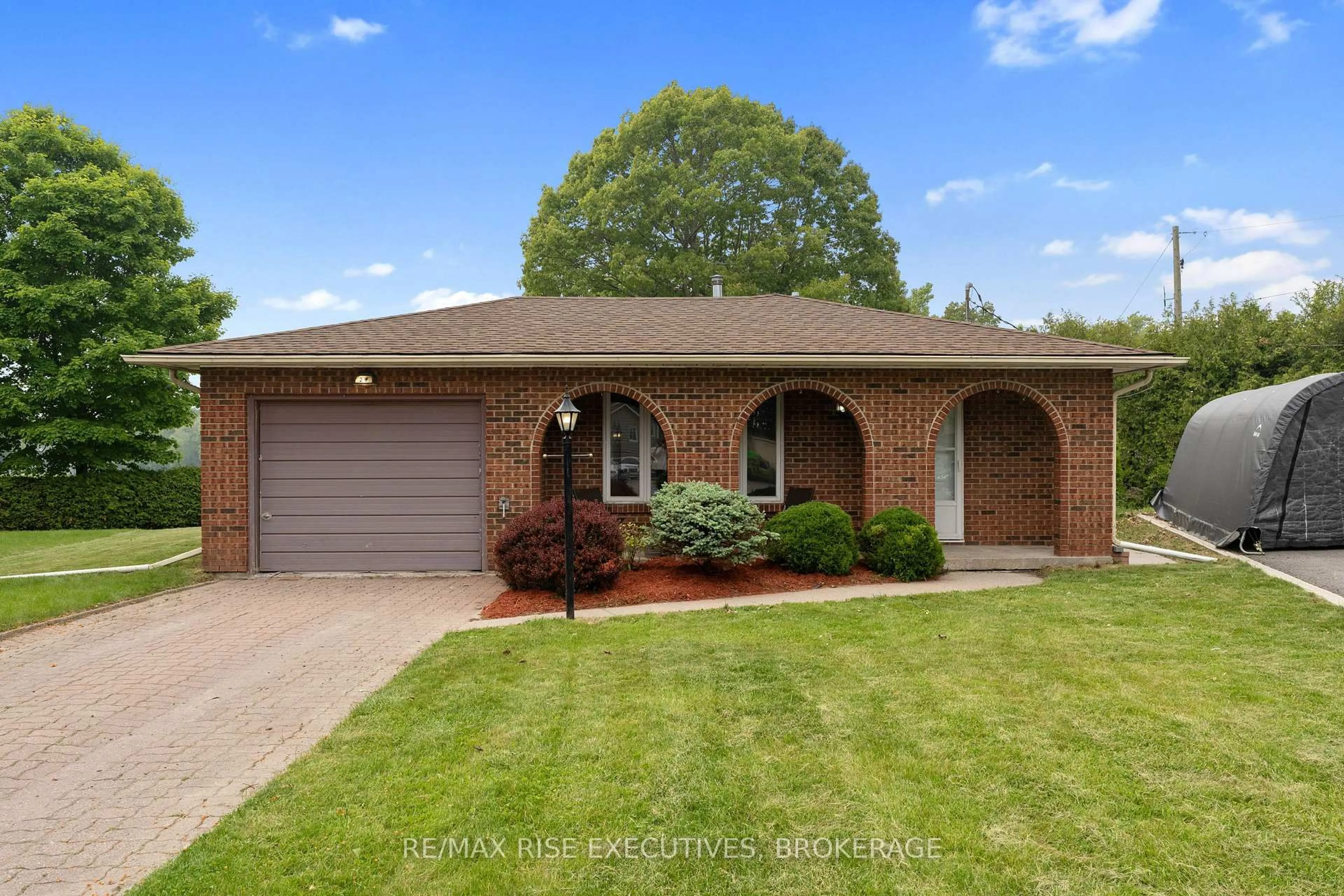 Home with brick exterior material, street for 24 RICHFIELD Pl, Kingston Ontario K7M 6Y2