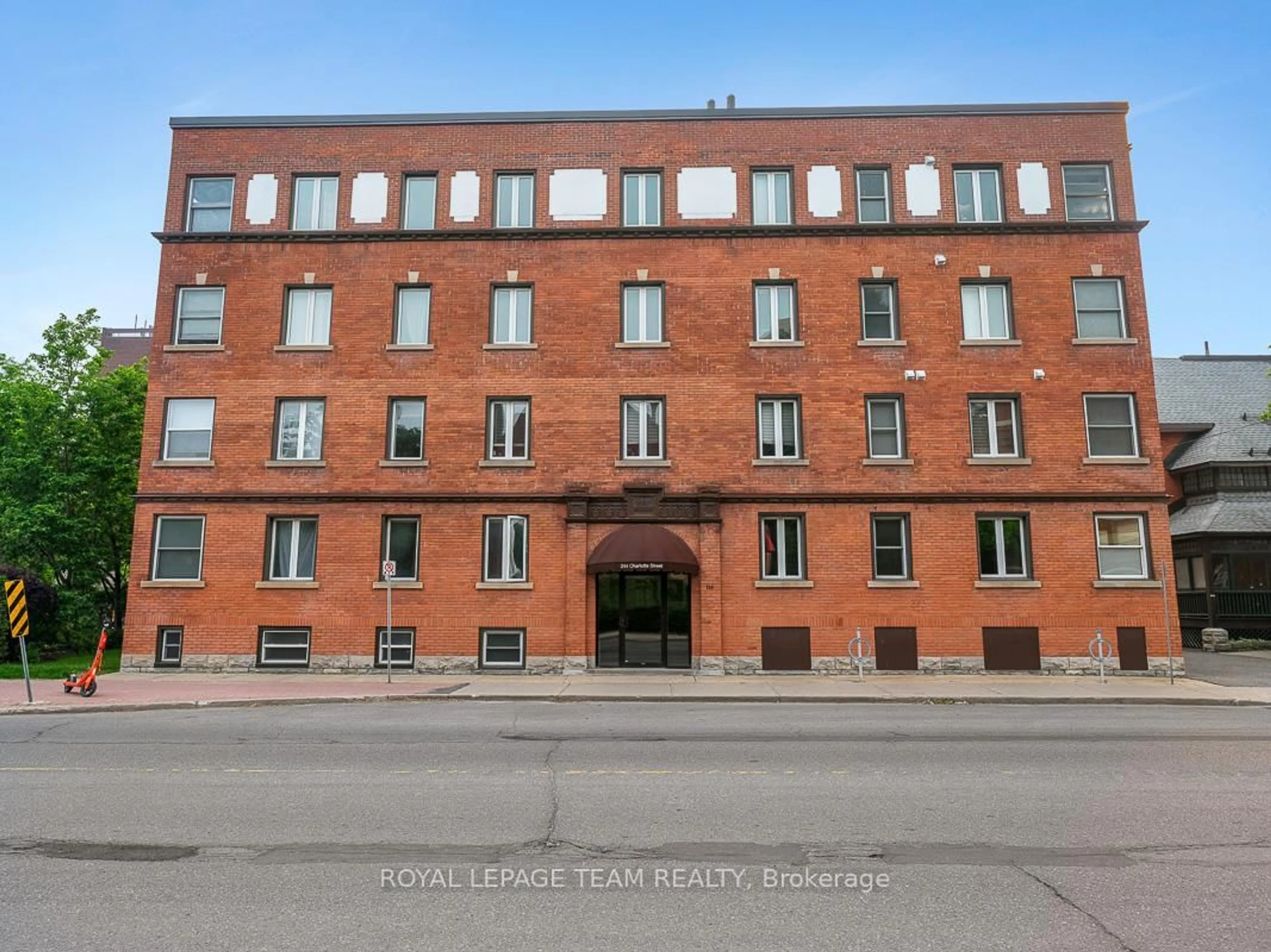 Unknown for 244 Charlotte St #2, Ottawa Ontario K1N 8L3