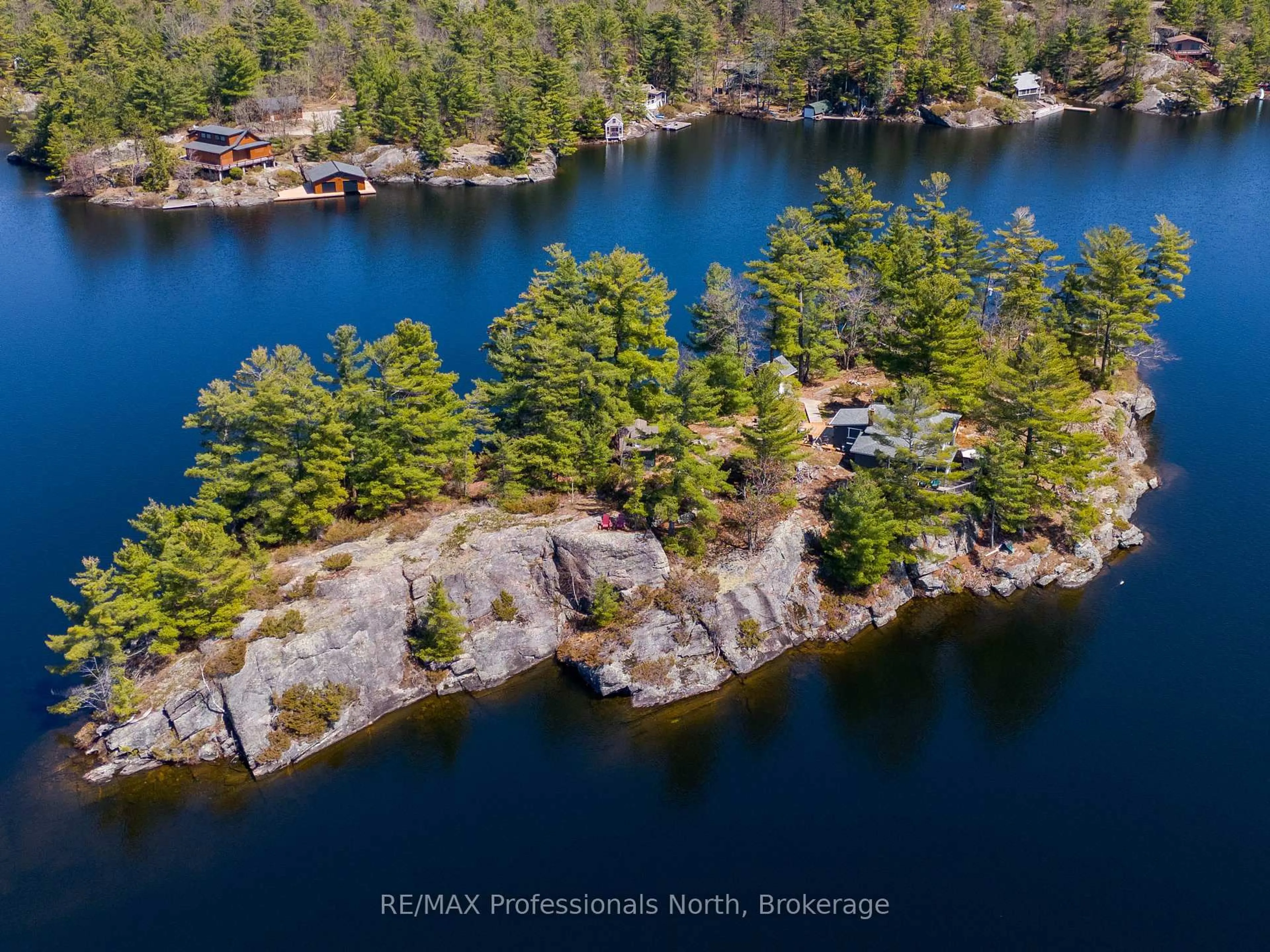 A pic from outside/outdoor area/front of a property/back of a property/a pic from drone, water/lake/river/ocean view for 0 1 2GL (GULL) Island, Gravenhurst Ontario P1P 1R1